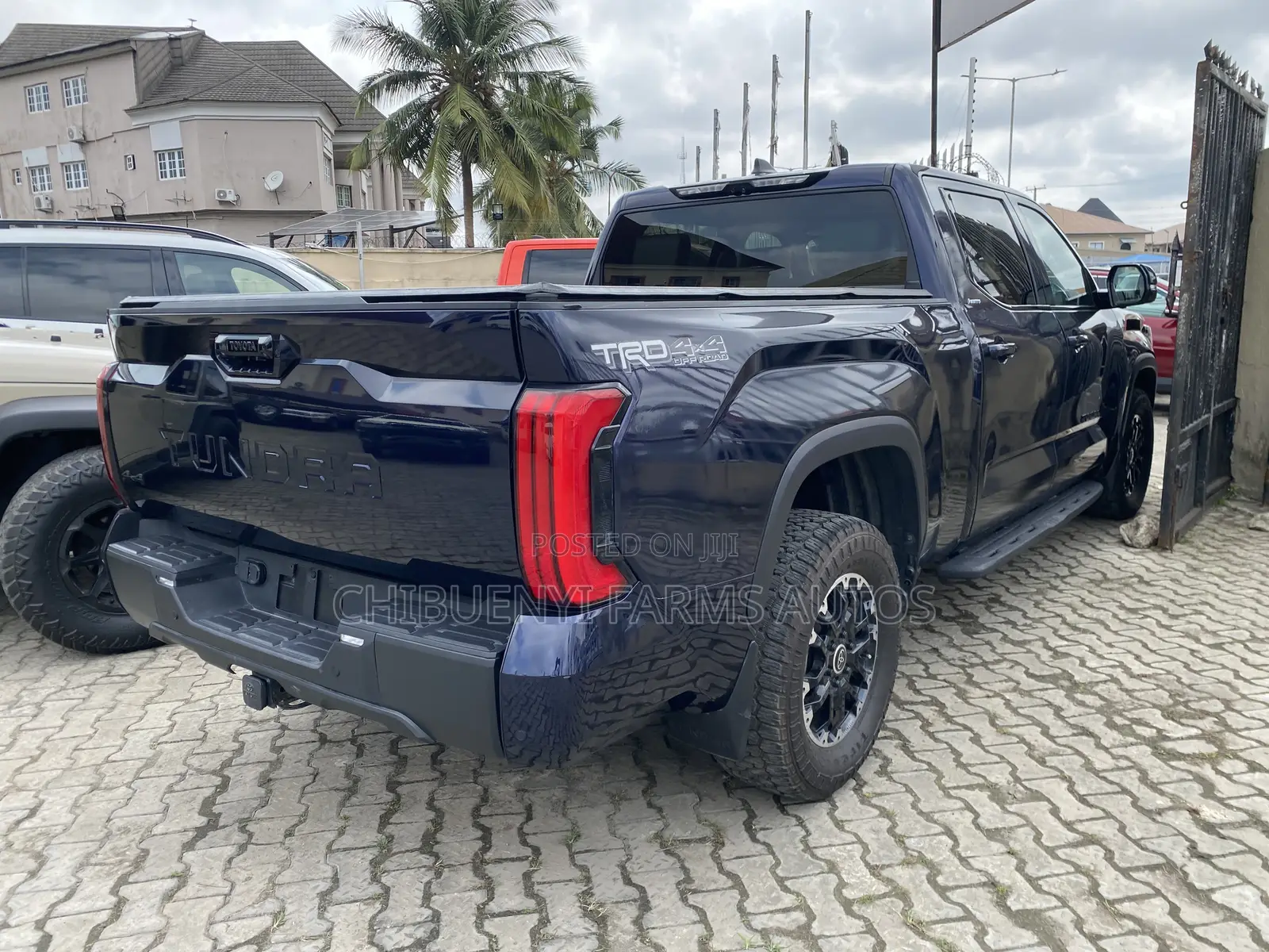 Toyota Tundra Limited CrewMax 6.5' Bed 2024 Blue