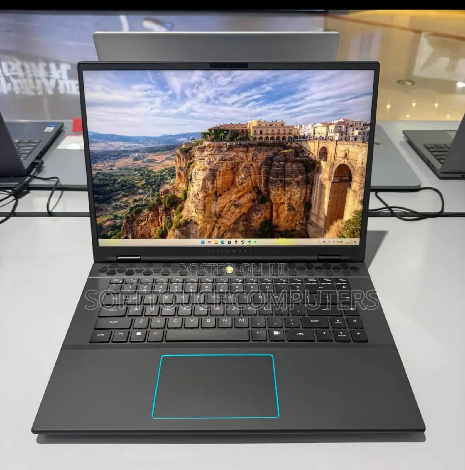 Laptop Dell Allienware M18 R1 16GB Intel Core Ultra 7 SSD 512GB