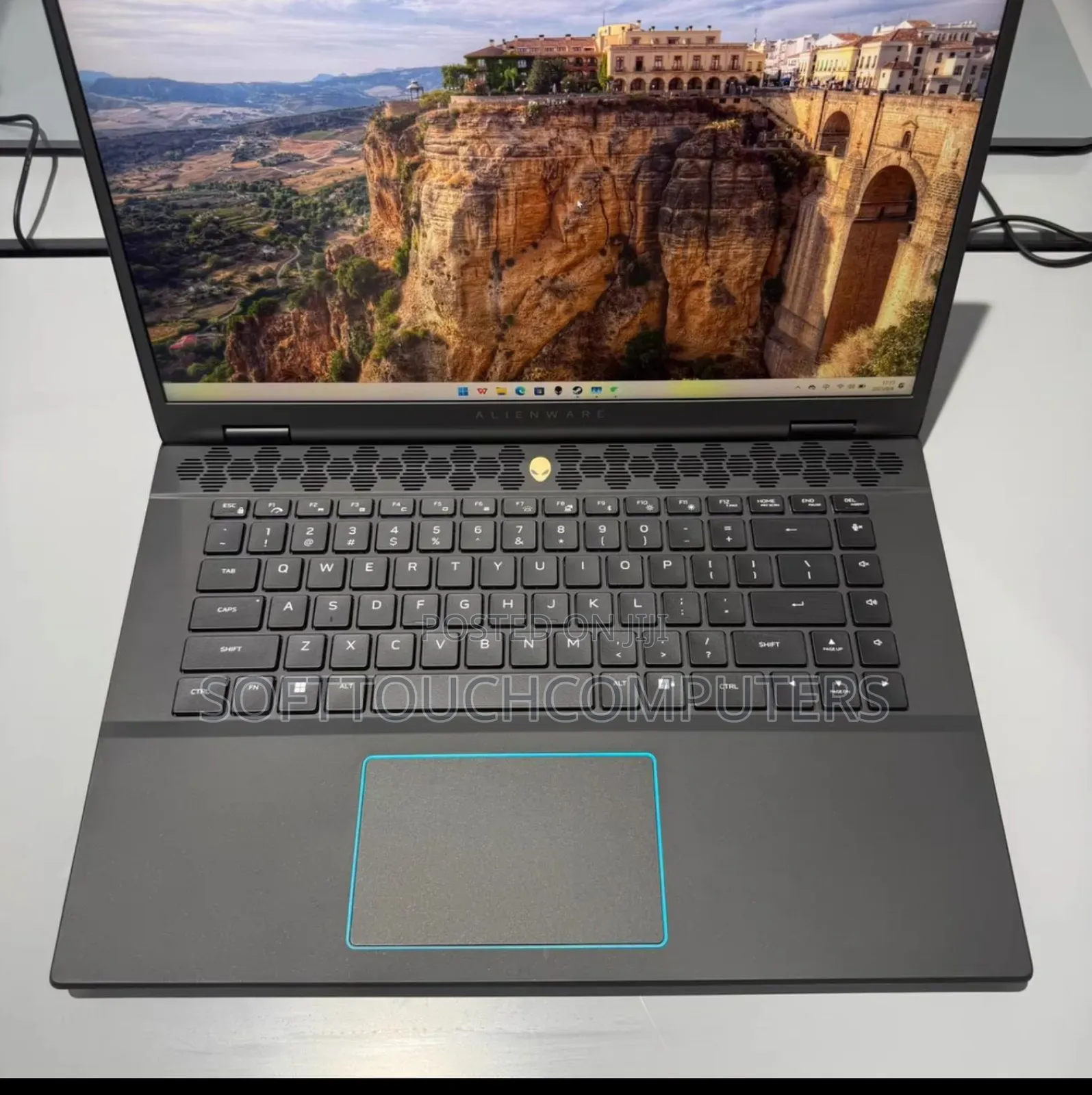 Laptop Dell Allienware M18 R1 16GB Intel Core Ultra 7 SSD 512GB