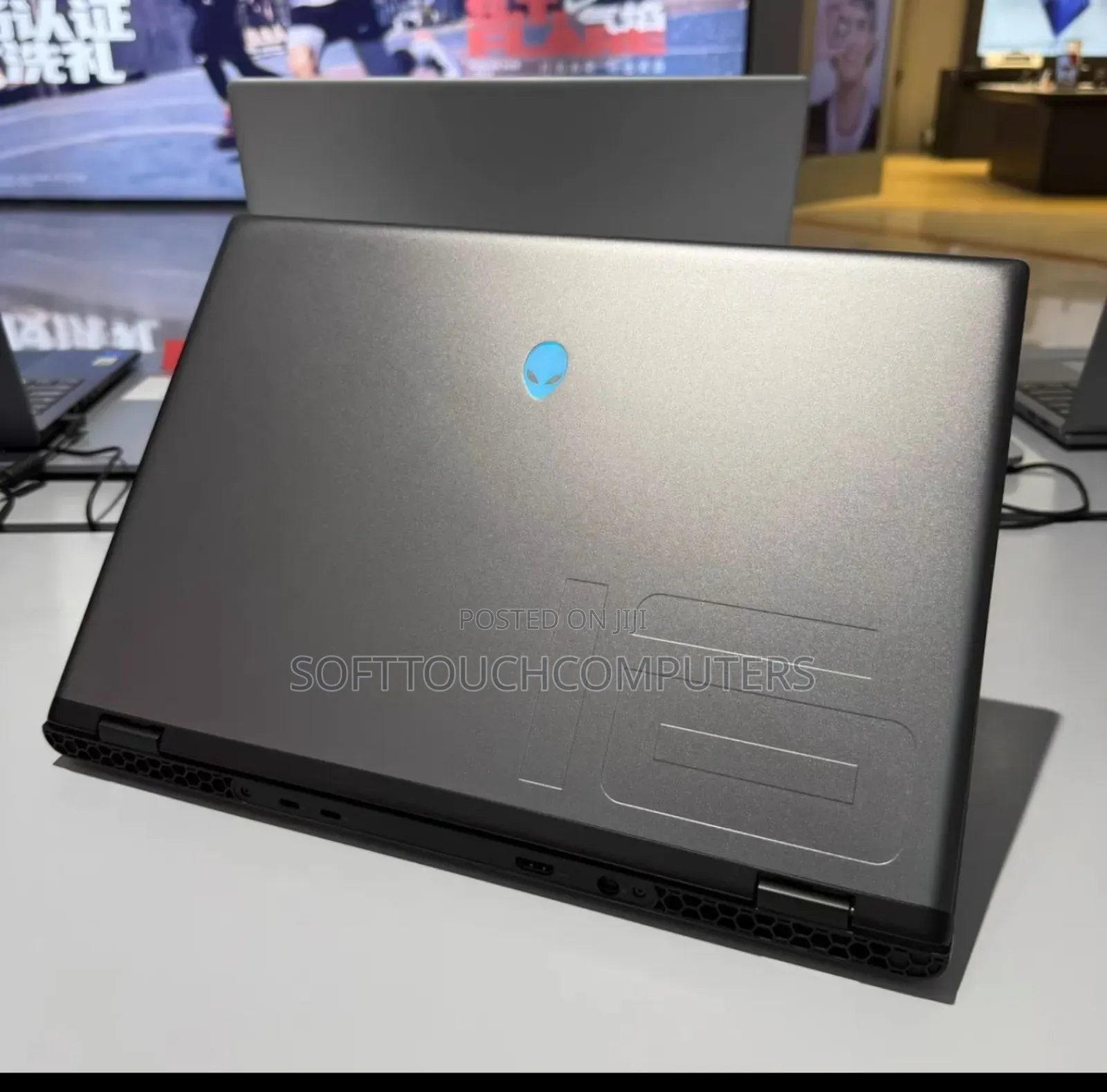 Laptop Dell Allienware M18 R1 16GB Intel Core Ultra 7 SSD 512GB