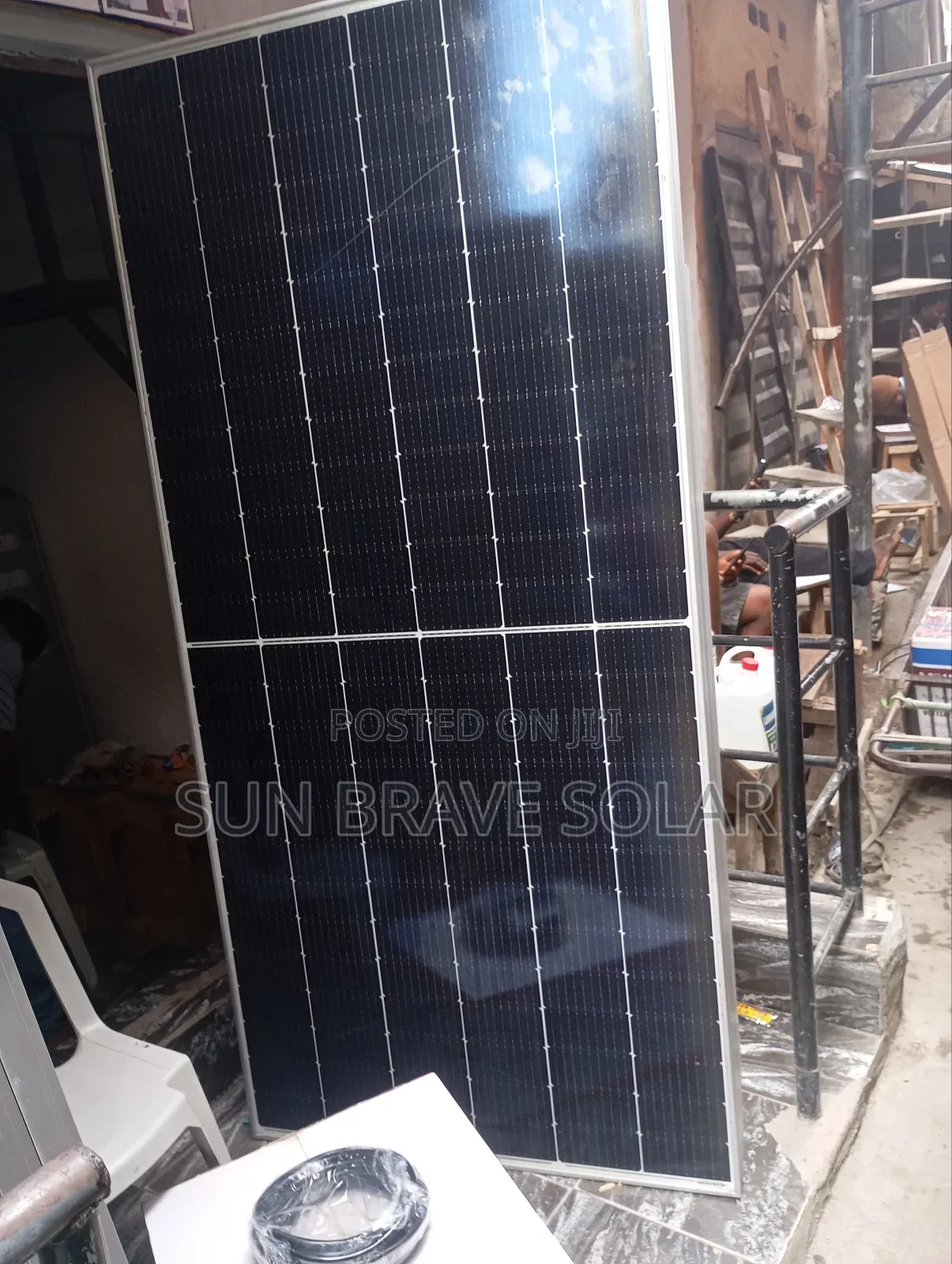 720w Mono Jinko Panels Available
