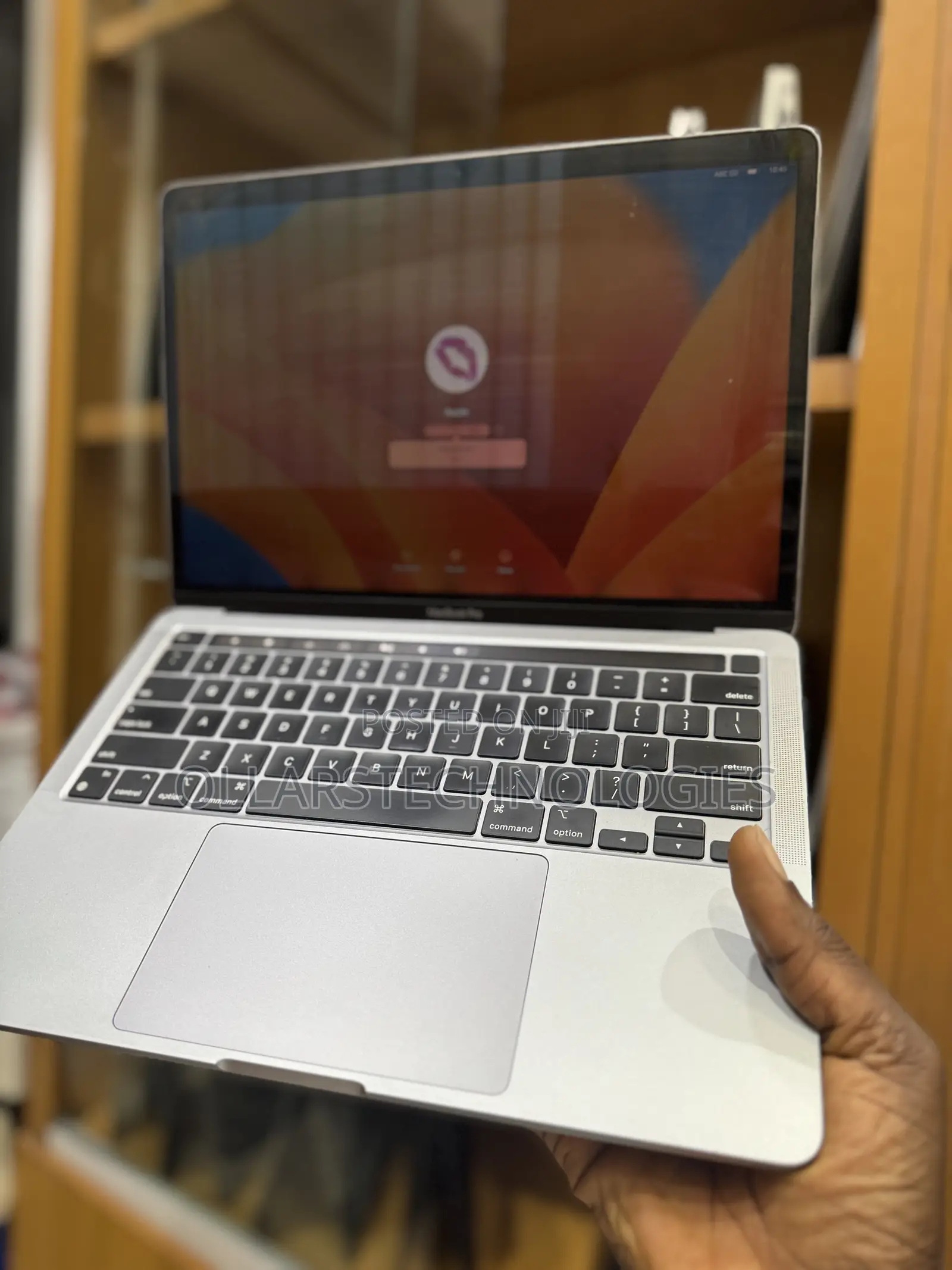 Laptop Apple MacBook Pro M1 8GB Apple M1 SSD 256GB