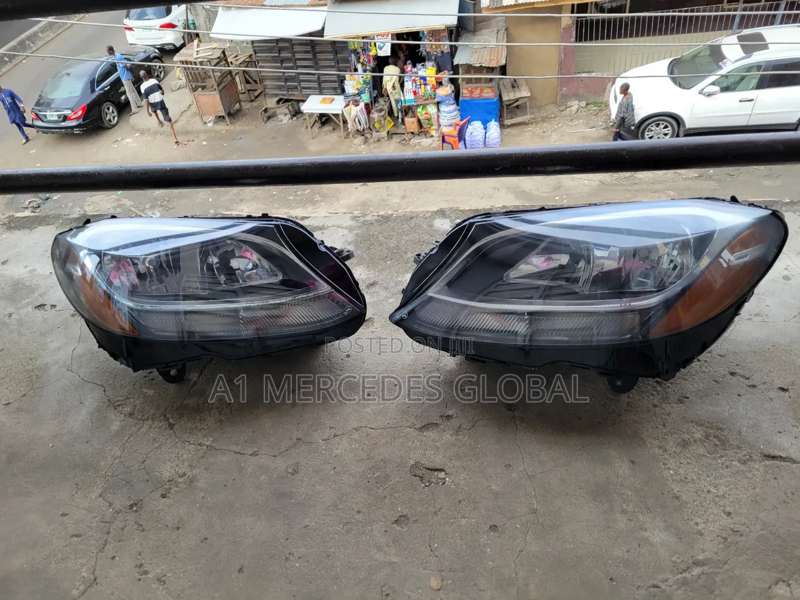 Mercedes-Benz C300 W205 Non-Charger Headlights