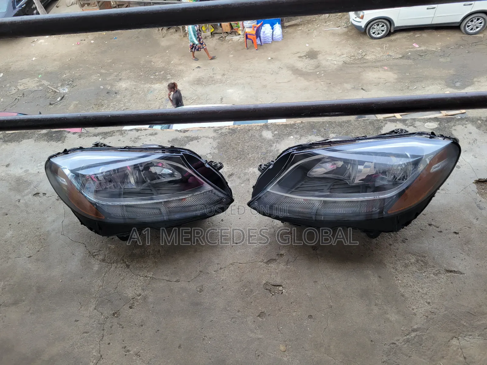 Mercedes-Benz C300 W205 Non-Charger Headlights