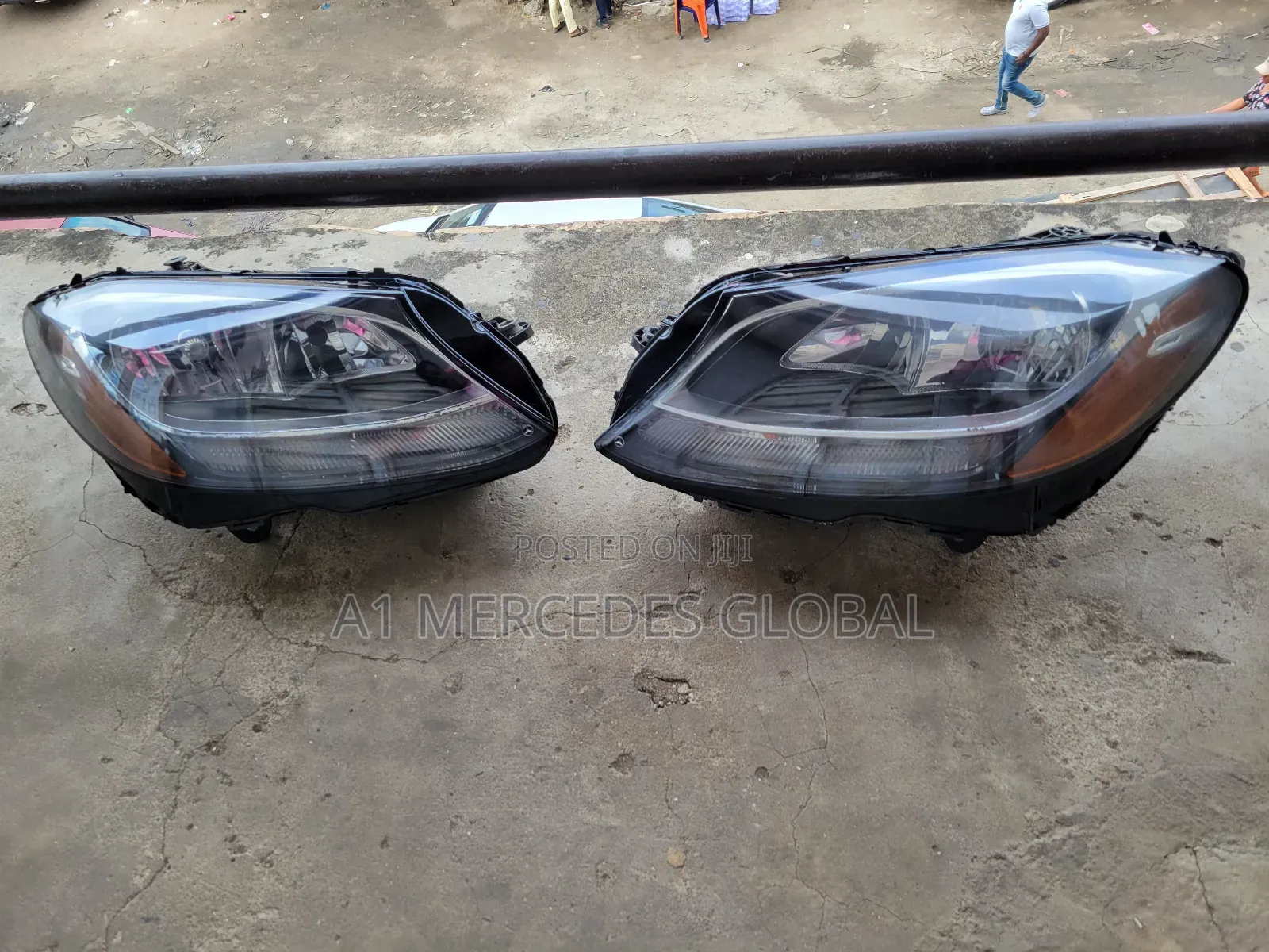 Mercedes-Benz C300 W205 Non-Charger Headlights