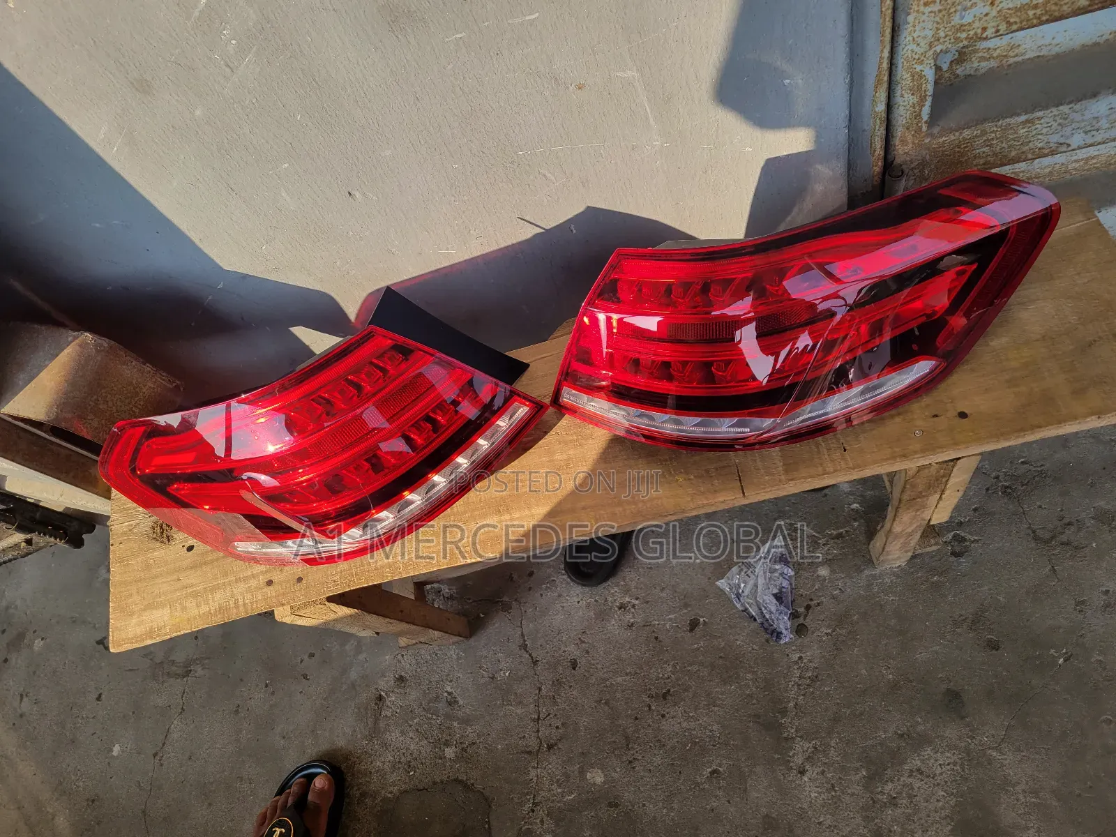 Mercedes-Benz E350 W212 2014 Back Lights