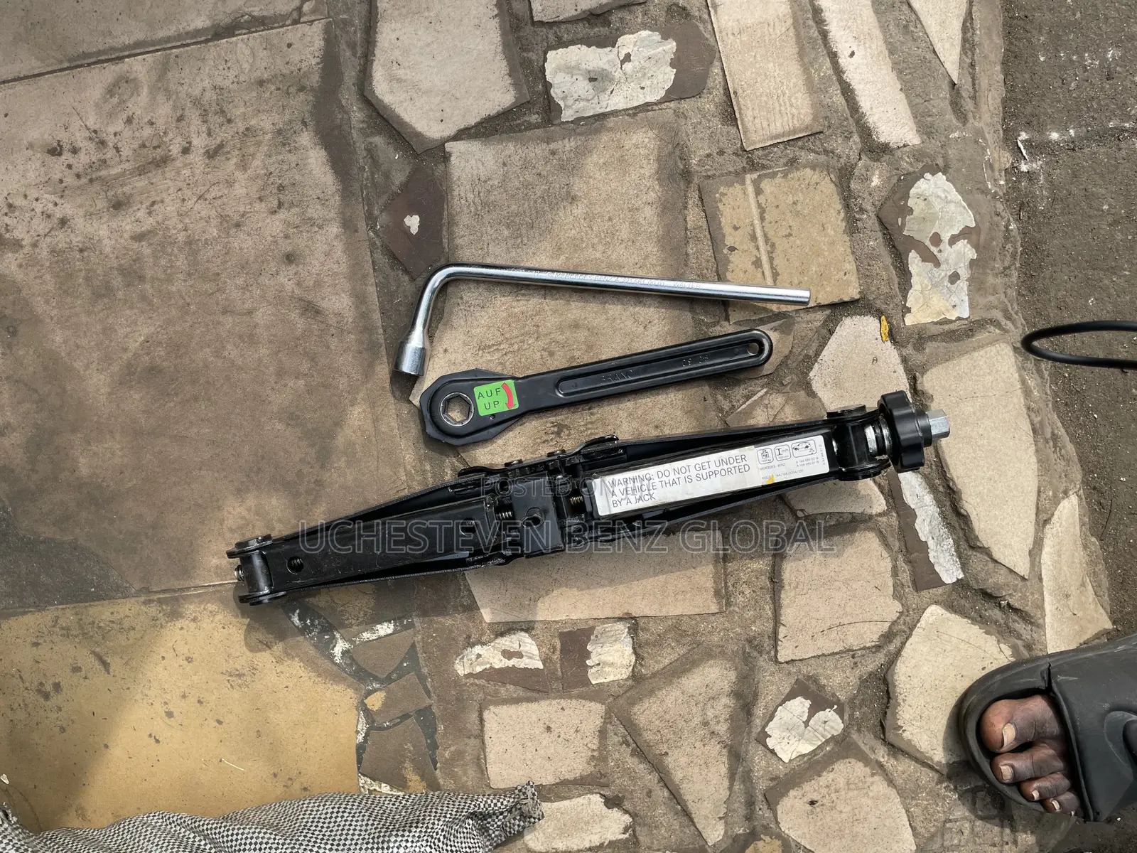 Mercedes Benz Jack