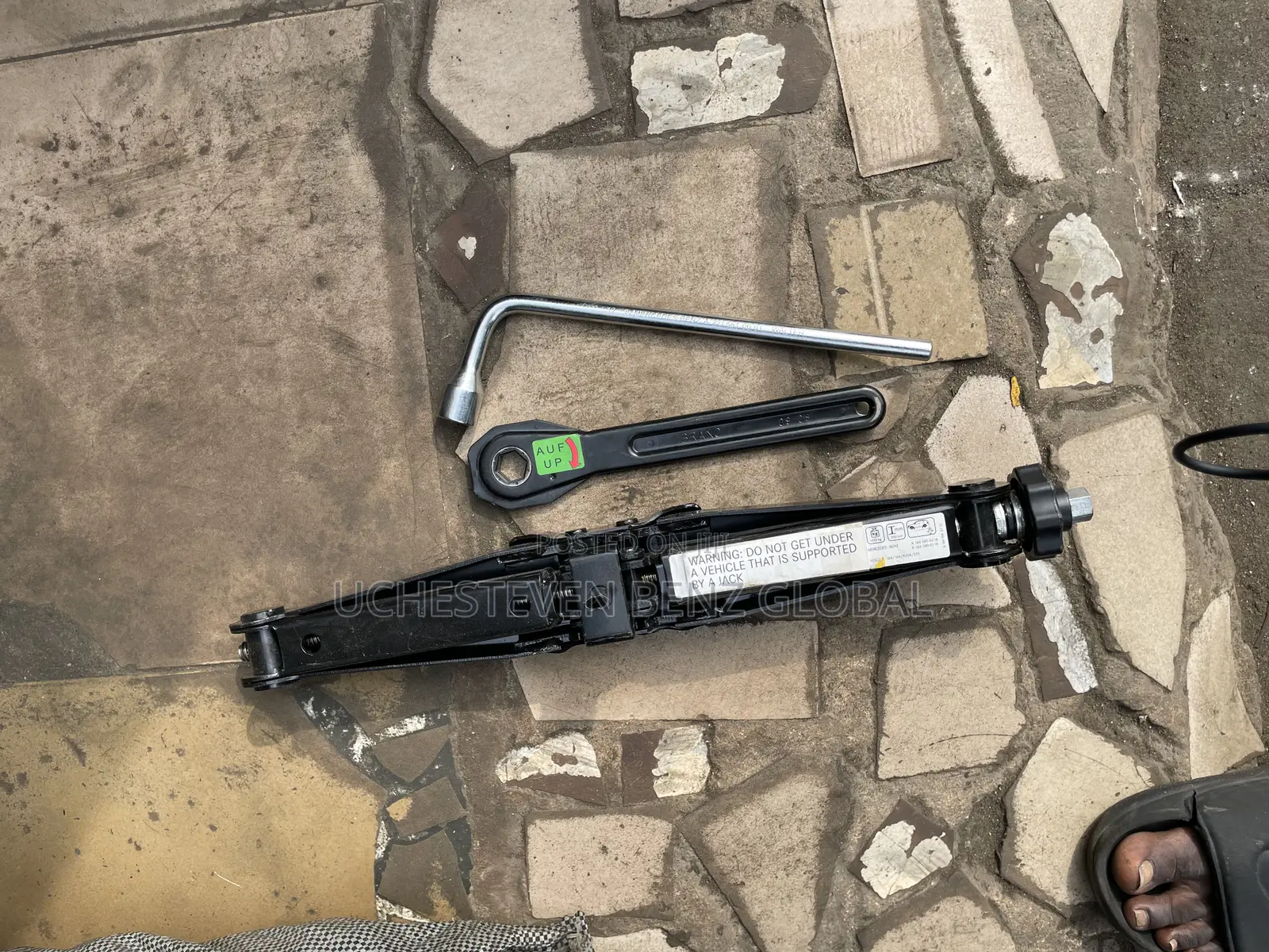 Mercedes Benz Jack