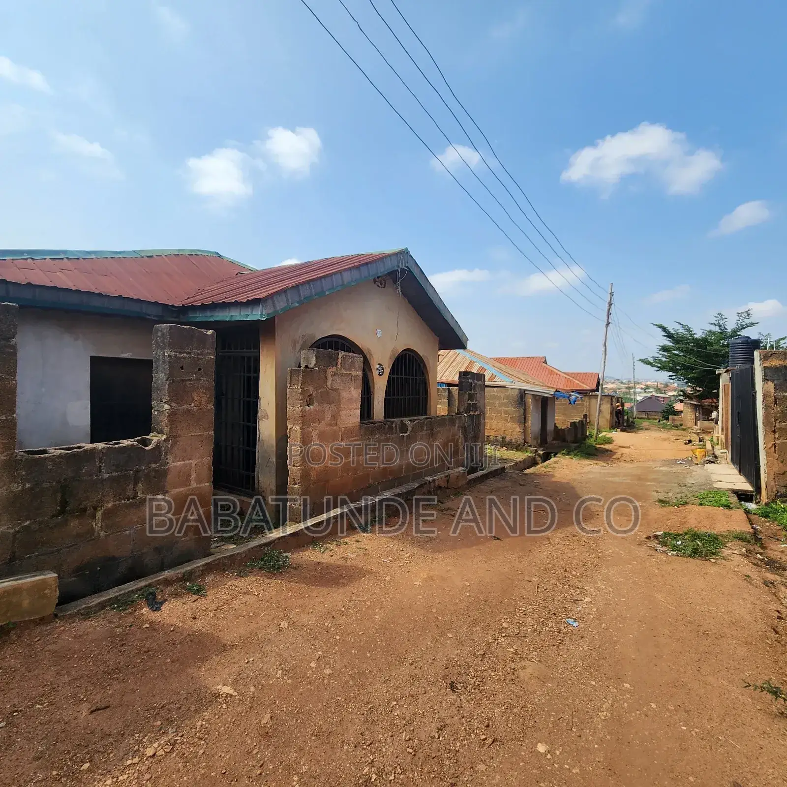 4bdrm Apartment in Ajibode for sale