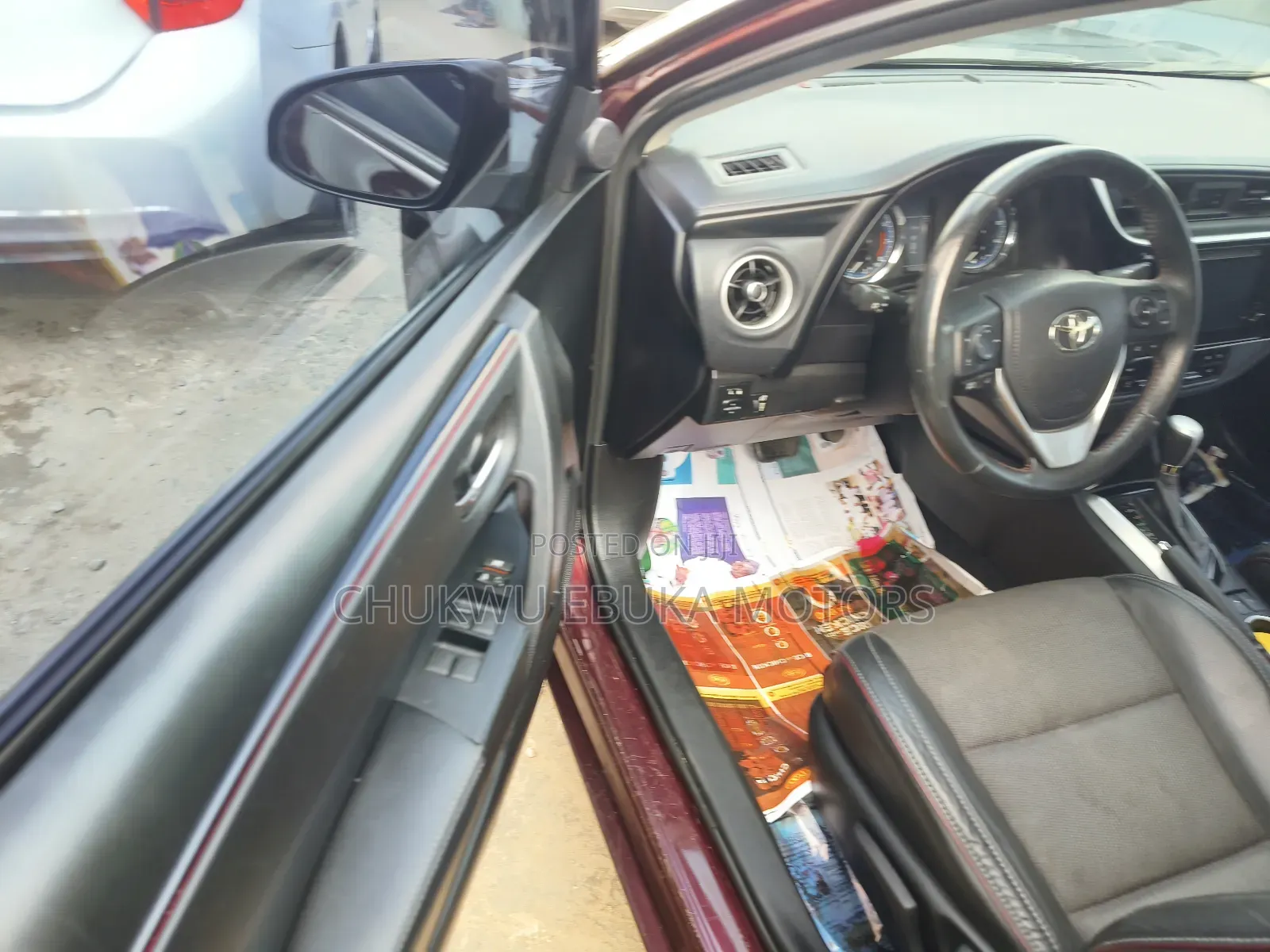 Toyota Corolla SE (1.8L 4cyl 2A) 2018 Burgundy