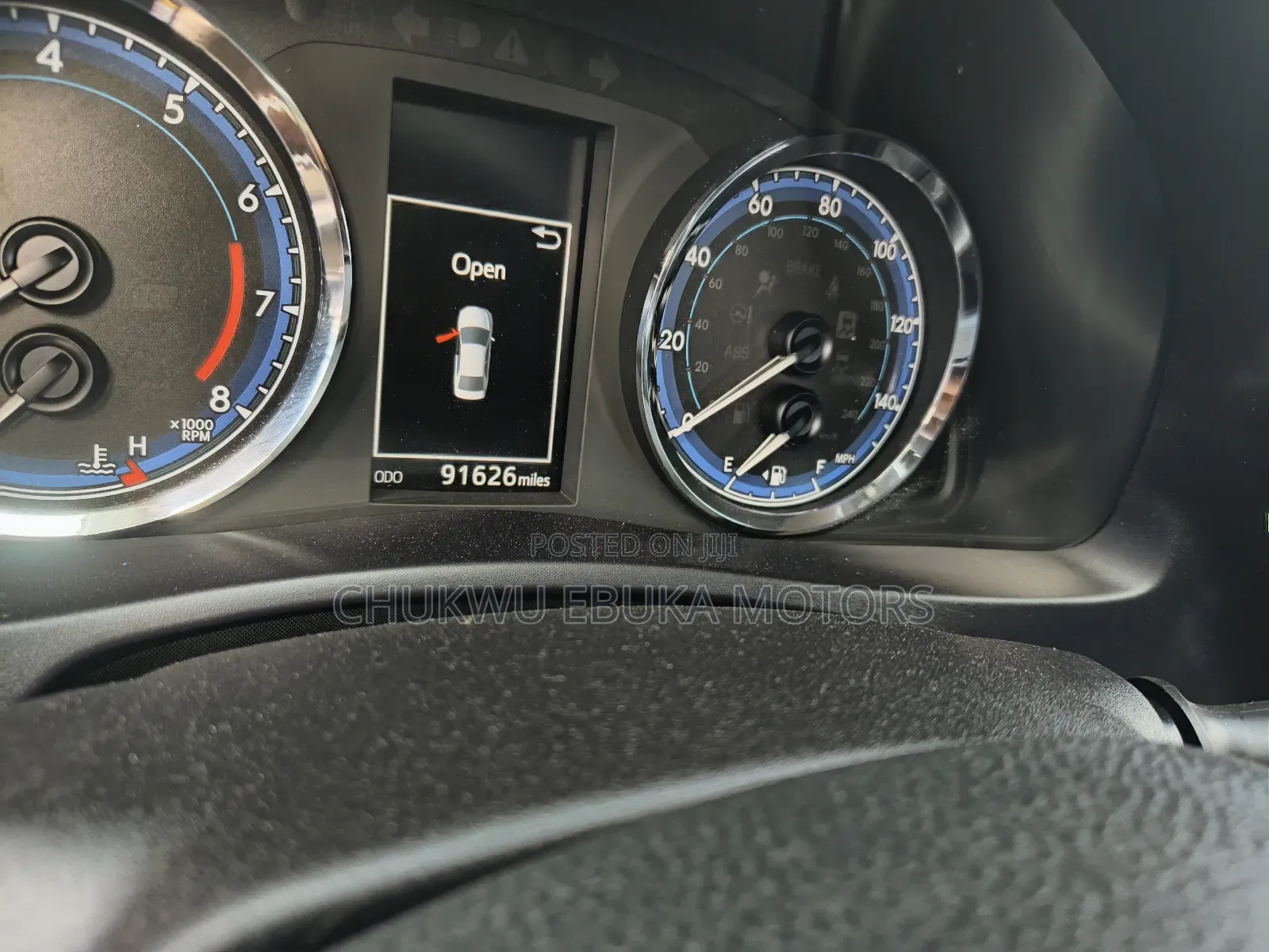 Toyota Corolla SE (1.8L 4cyl 2A) 2018 Burgundy
