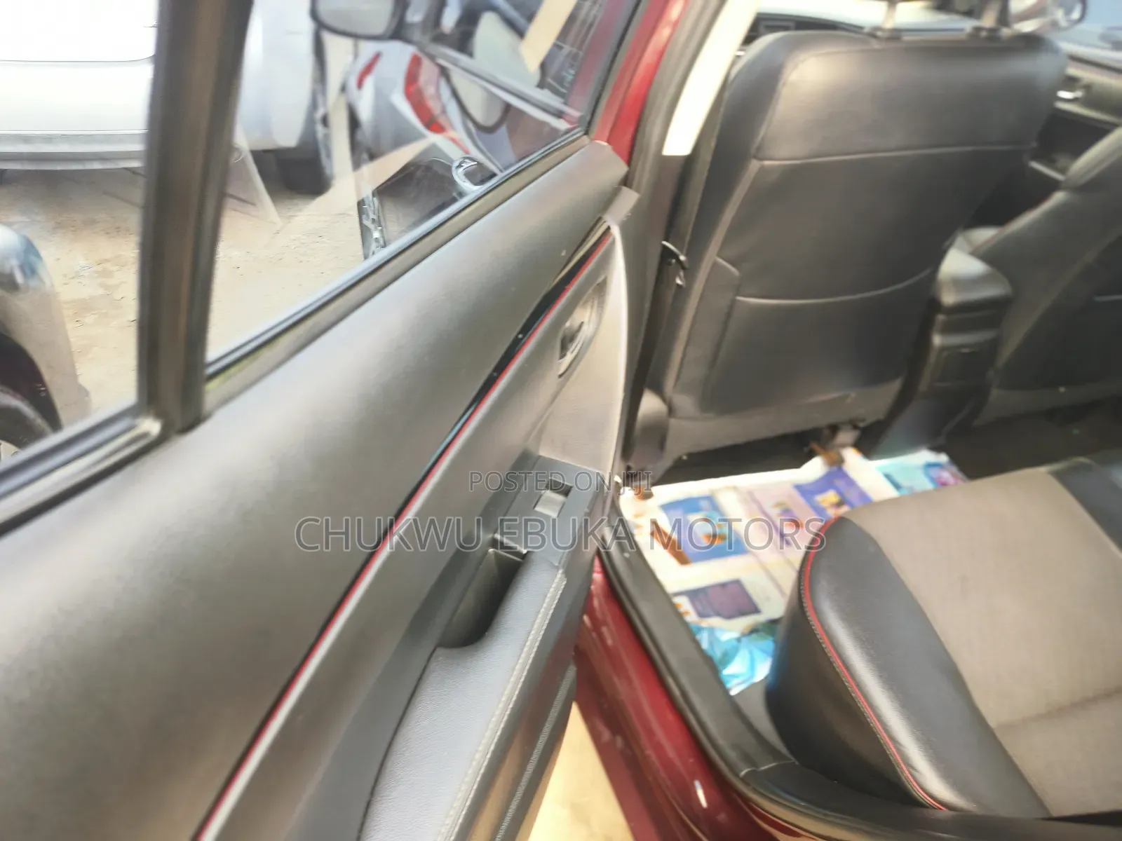 Toyota Corolla SE (1.8L 4cyl 2A) 2018 Burgundy