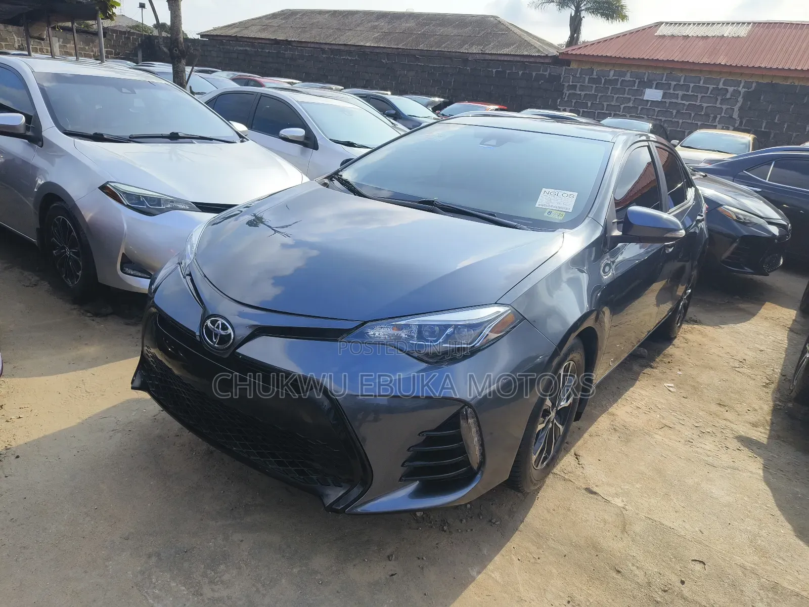 Toyota Corolla SE 4dr Sedan (1.8L 4cyl CVT) 2017 Gray