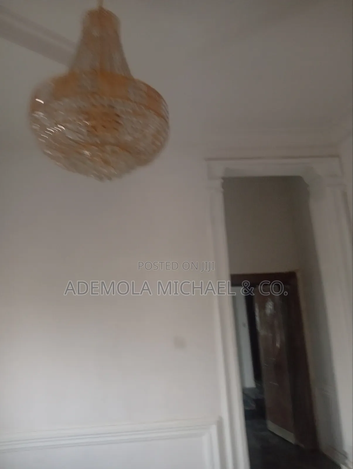 6bdrm Duplex in Apo Legislative Side for rent