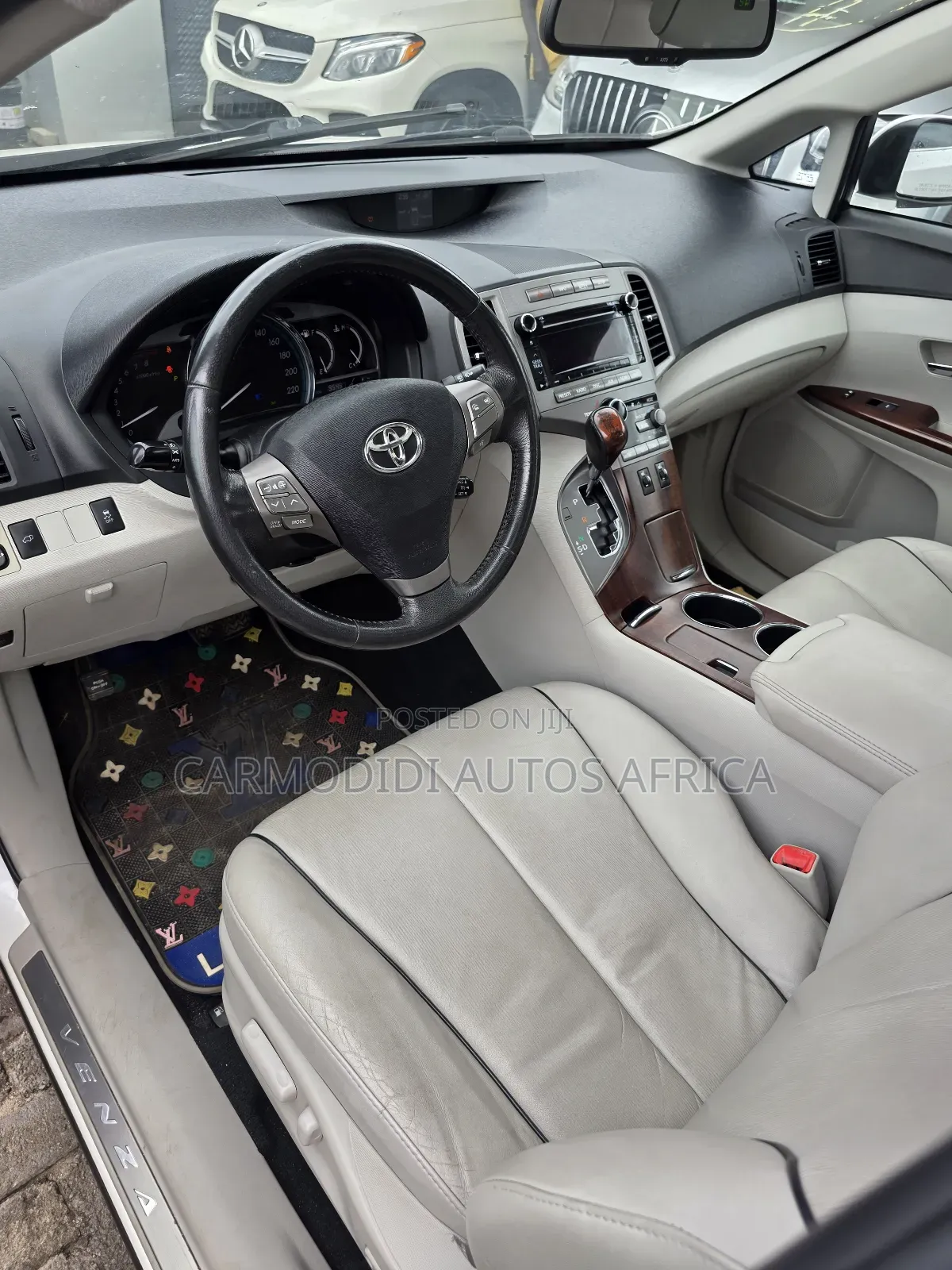 Toyota Venza V6 AWD 2010 White