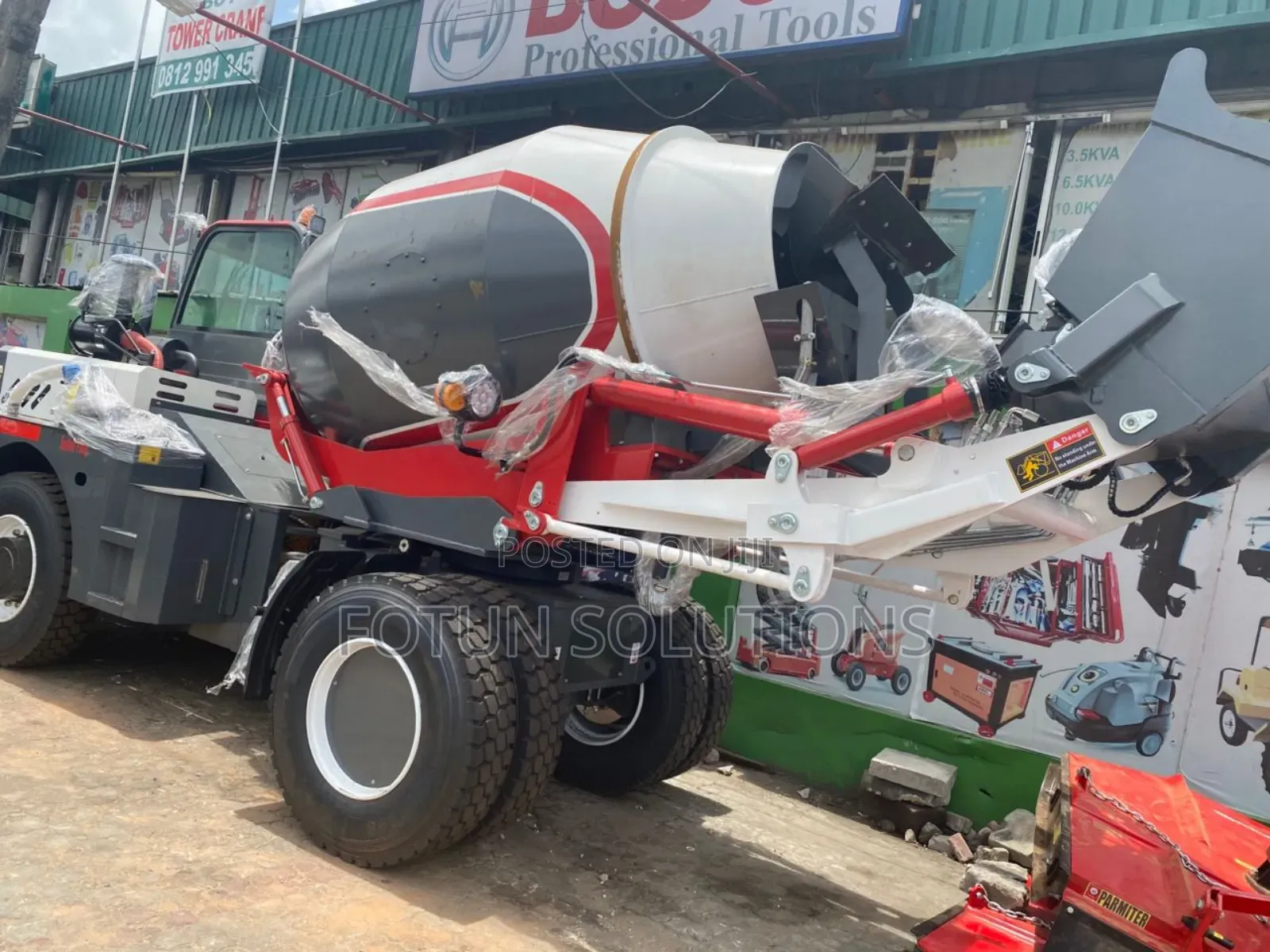 Mobile Concrete Mixer 7.5cubic