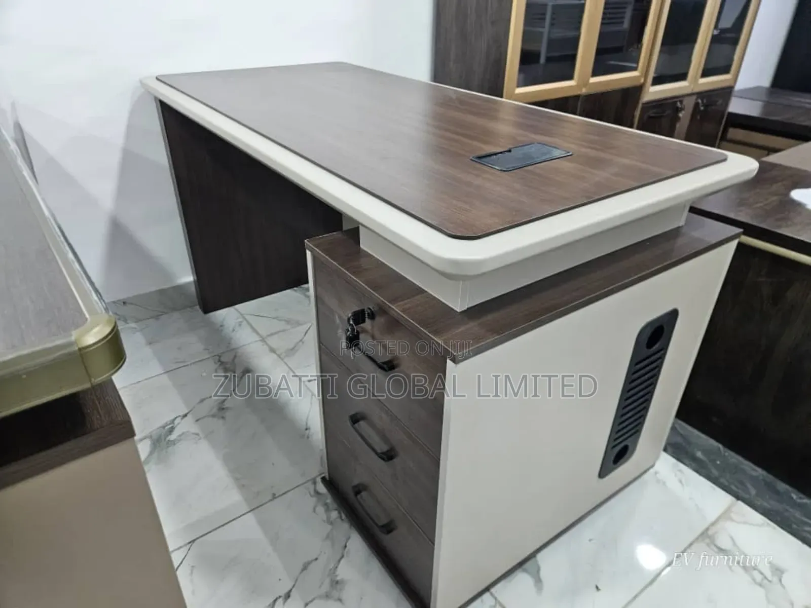 1.4 Metres Executive Office Table With Mobile Drawer