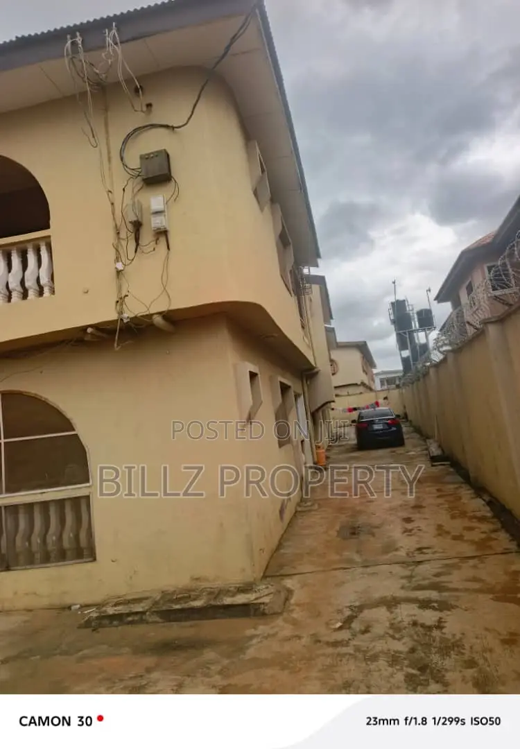 3bdrm Block of Flats in Oko Oba, Abule Egba for sale