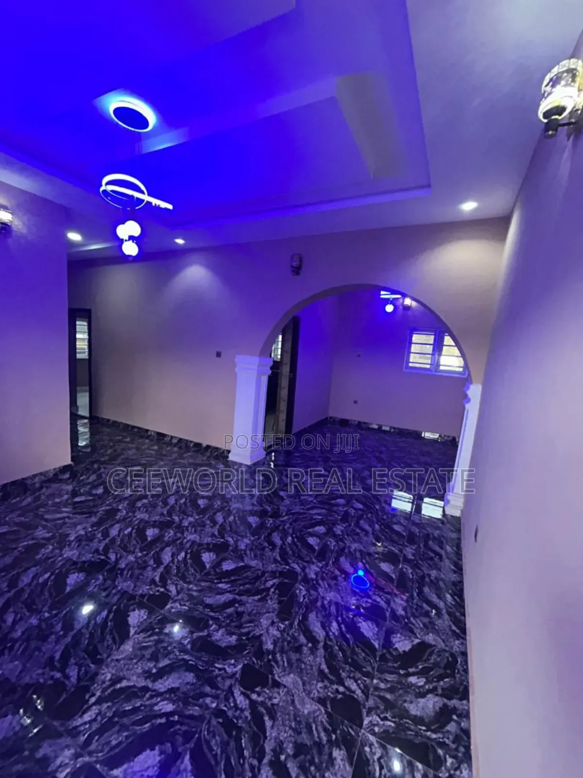 3bdrm Apartment in Dove Estate Elebu, Akala Express for rent