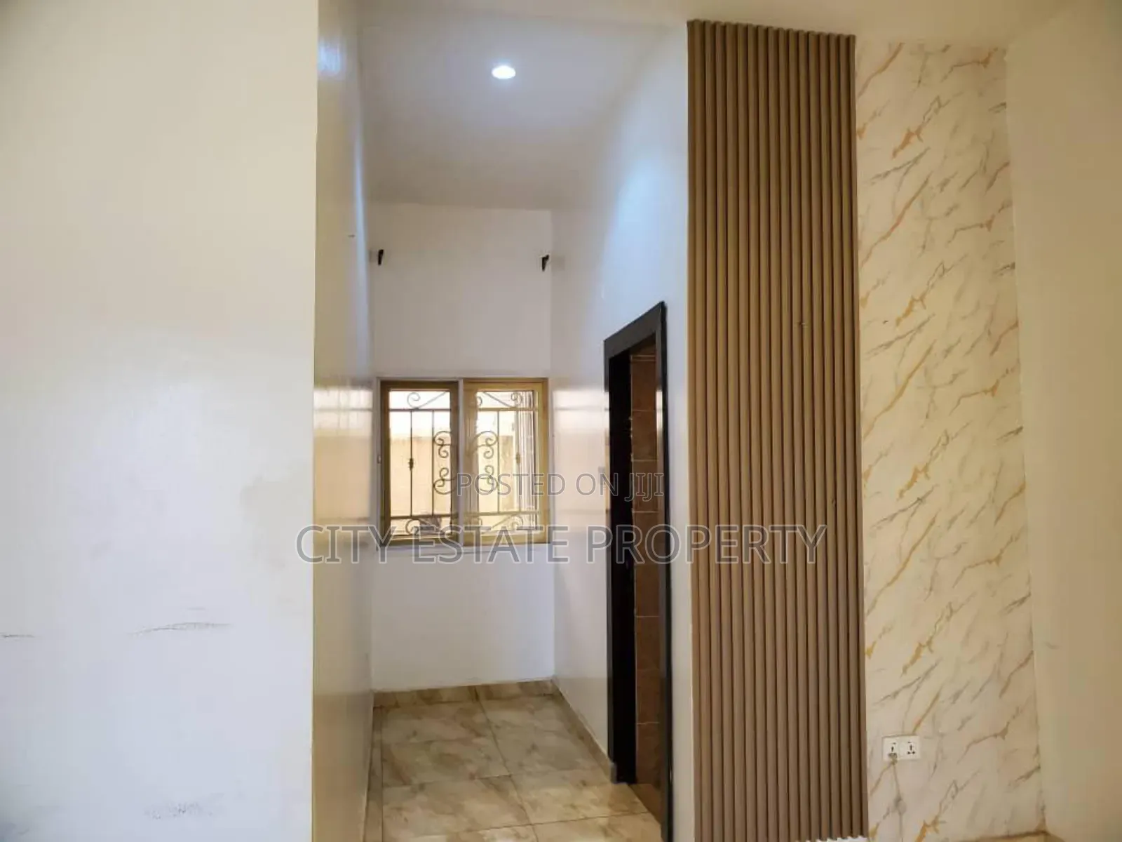 3bdrm Block of Flats in Nnpc Estate, Life Camp for rent