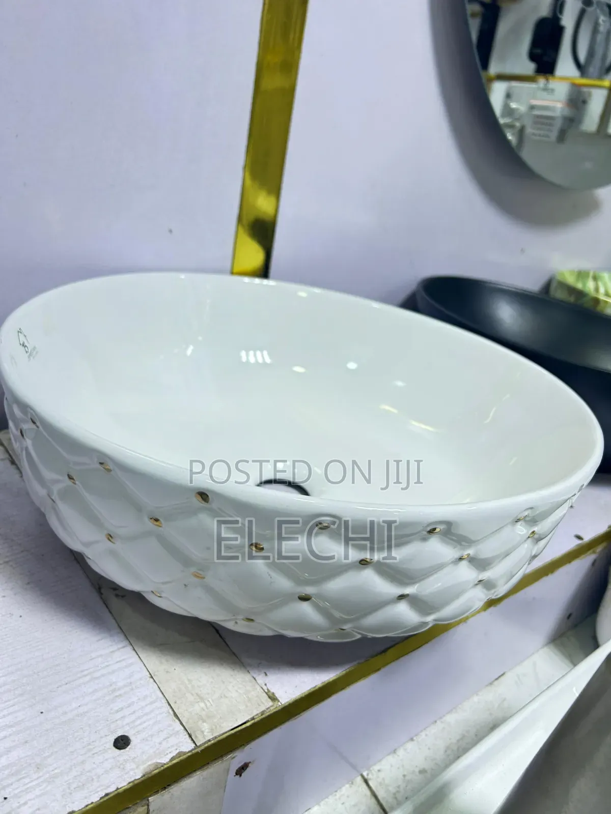 Gold/White Countertops Basin