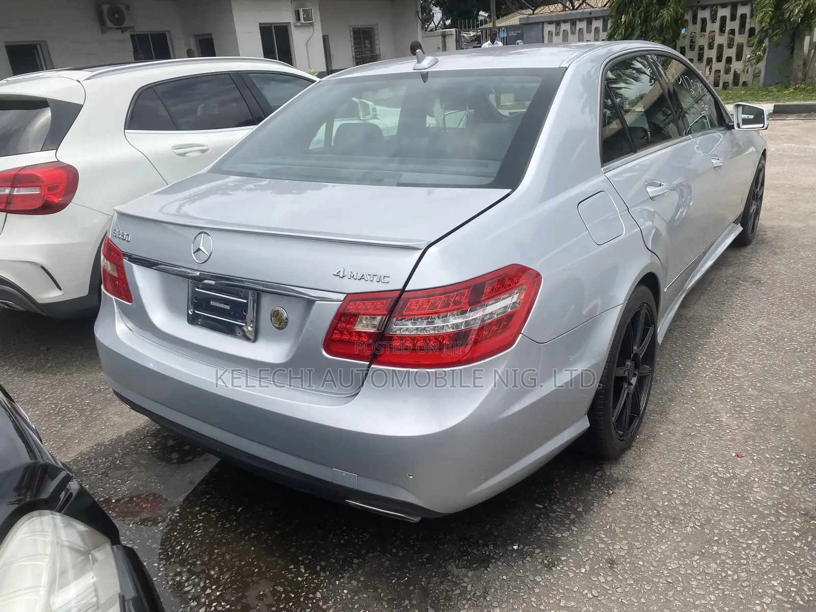 Mercedes-Benz E350 Base 4Matic Sedan AWD (3.5L 6cyl 7A) 2011 Silver