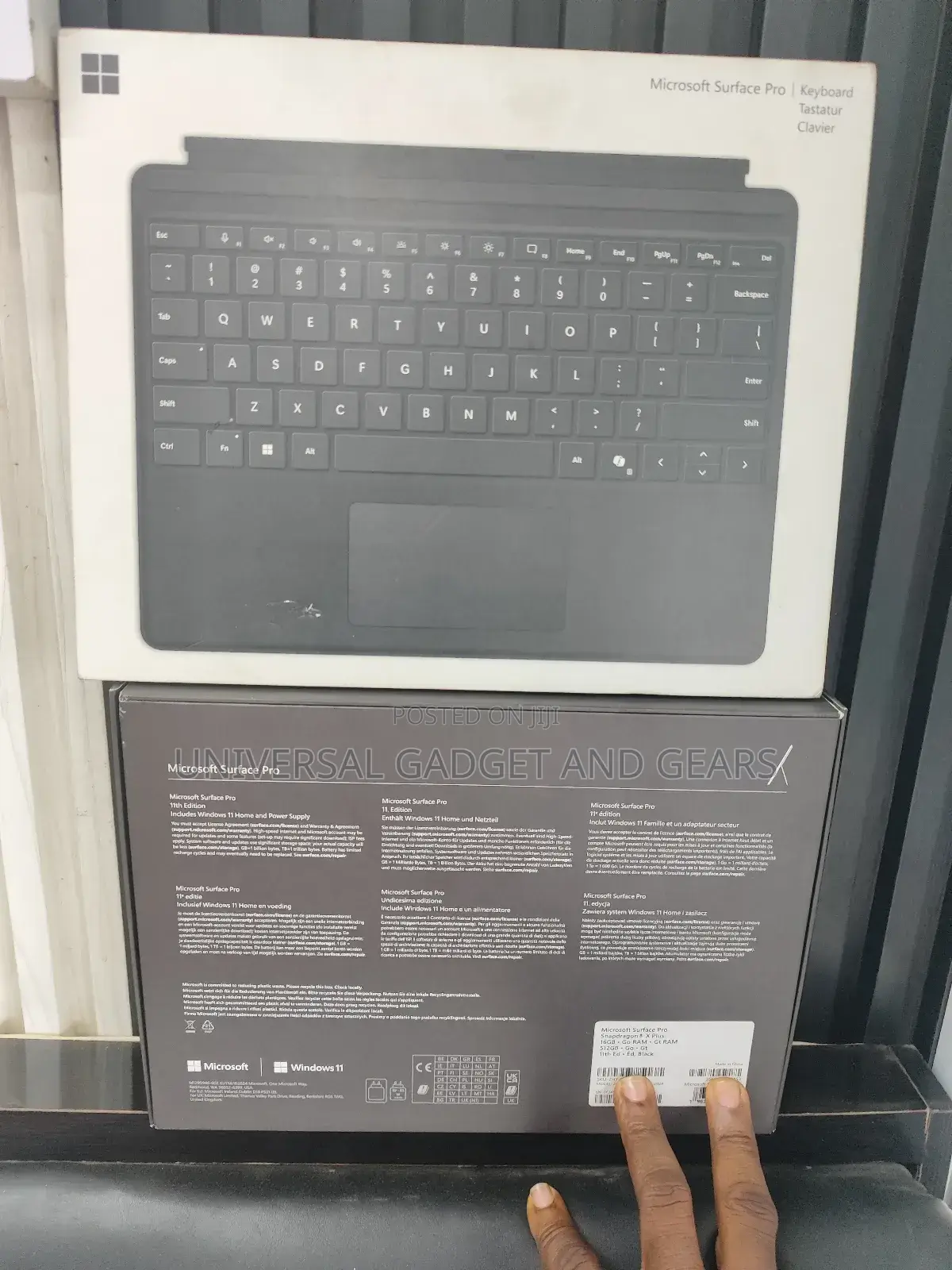 New Microsoft Surface Pro 11th Edition, a Copilot+ PC 16GB SSD 512GB