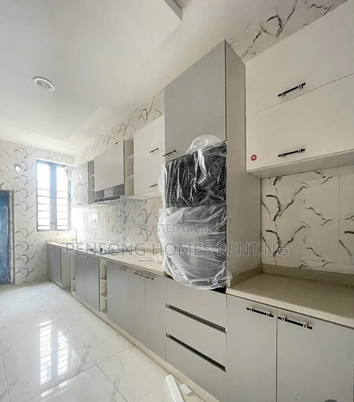 3bdrm Duplex in Ikota Lekki for rent