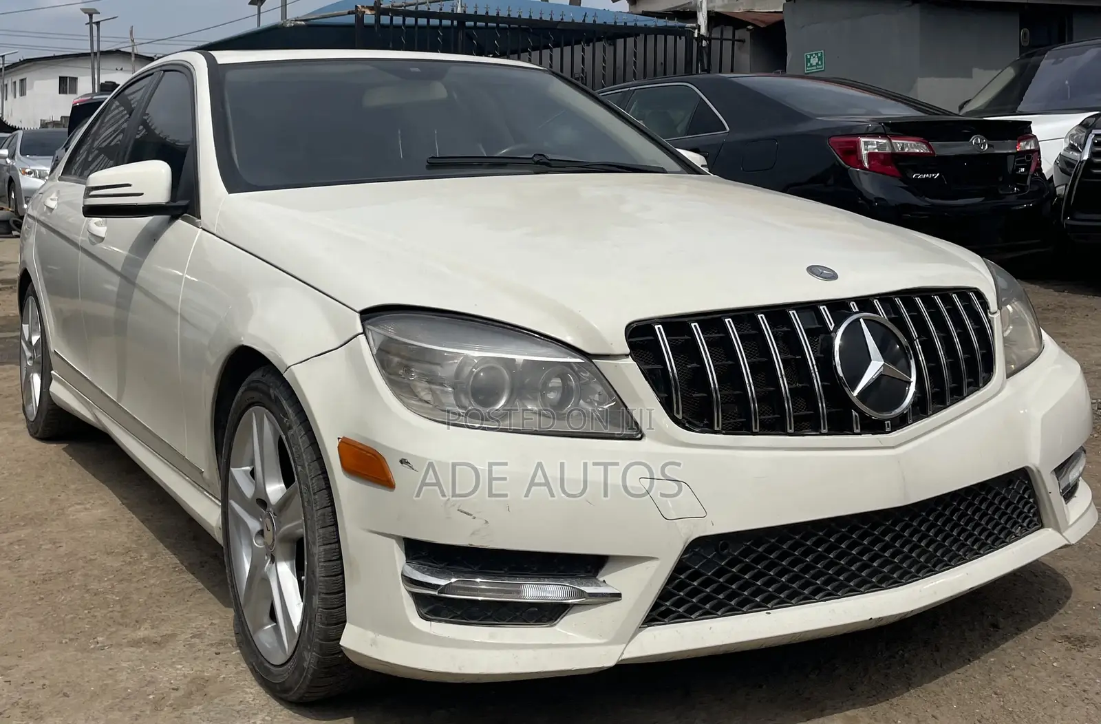 Mercedes-Benz C300 Sport 4Matic Sedan AWD (3.0L 6cyl 7A) 2010 White