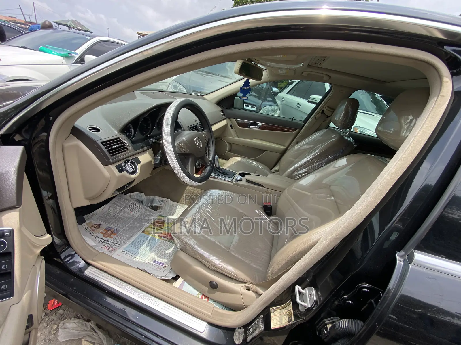 Mercedes-Benz C300 2011 Black