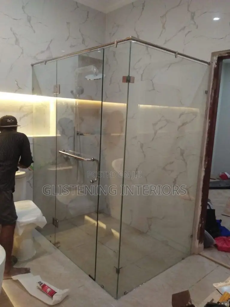 Shower Cubicle L Shape Design 10mm Tempered Glass