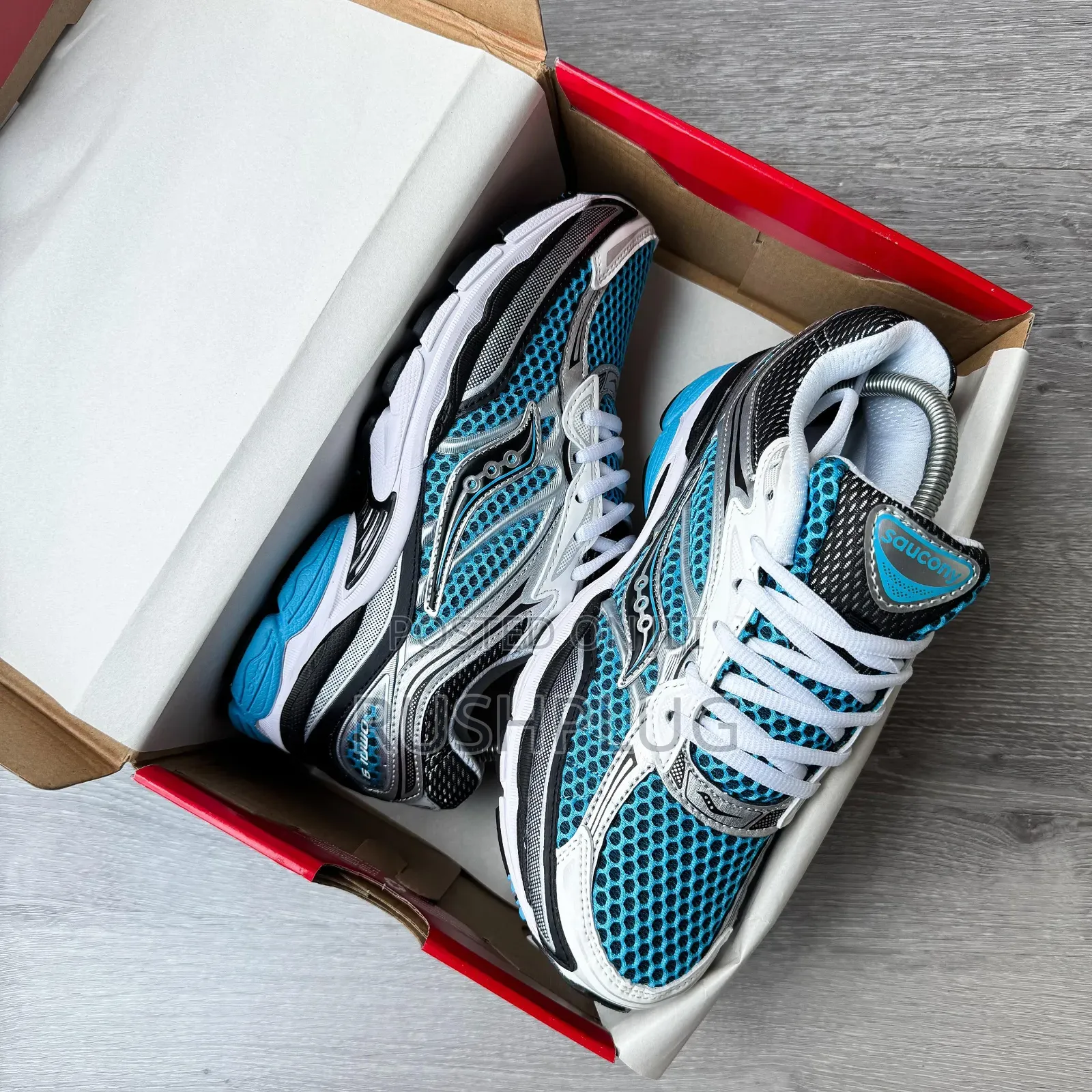 Saucony Progrid Omni 9 “Silver Royal”