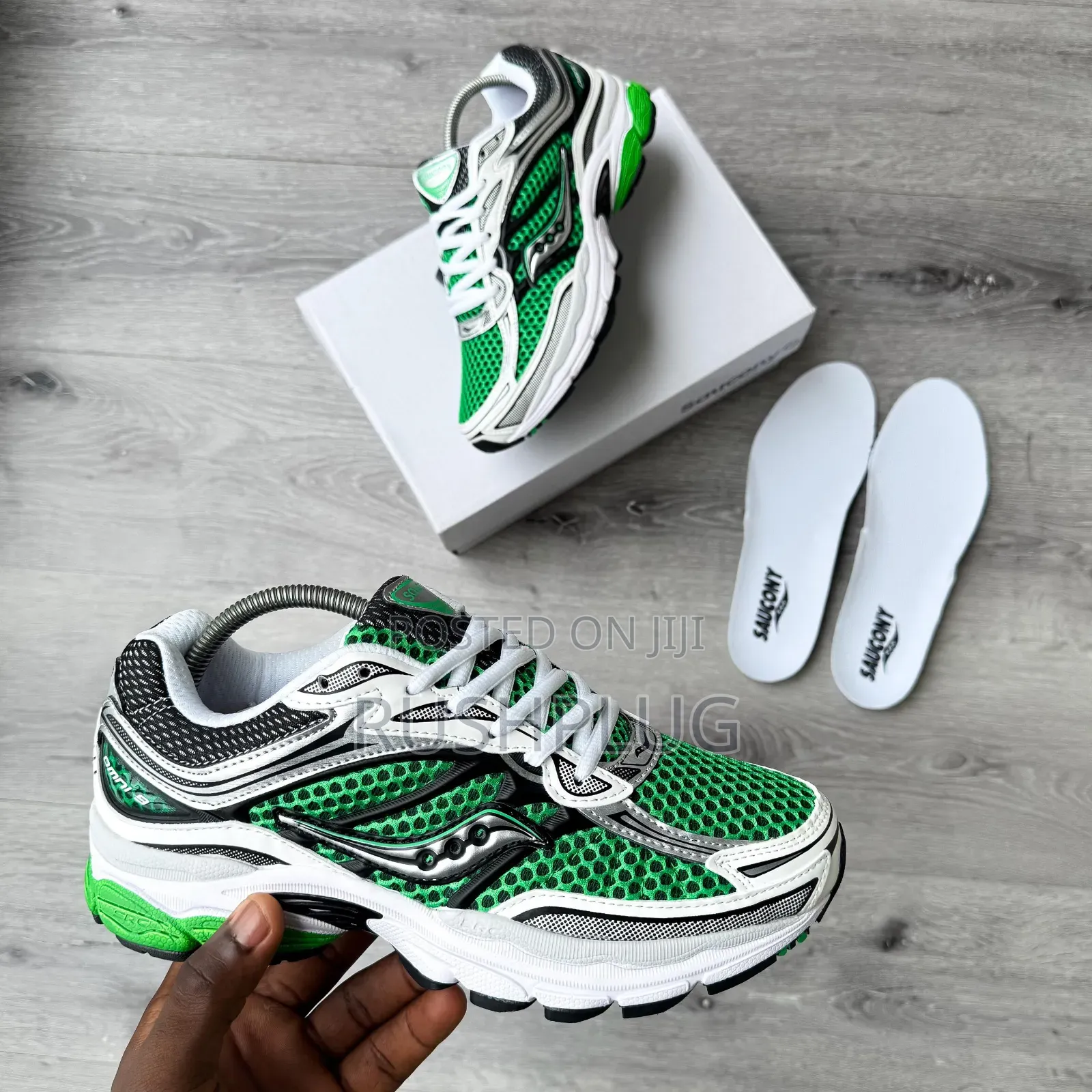 Saucony Progrid Omni 9 “Silver Green”