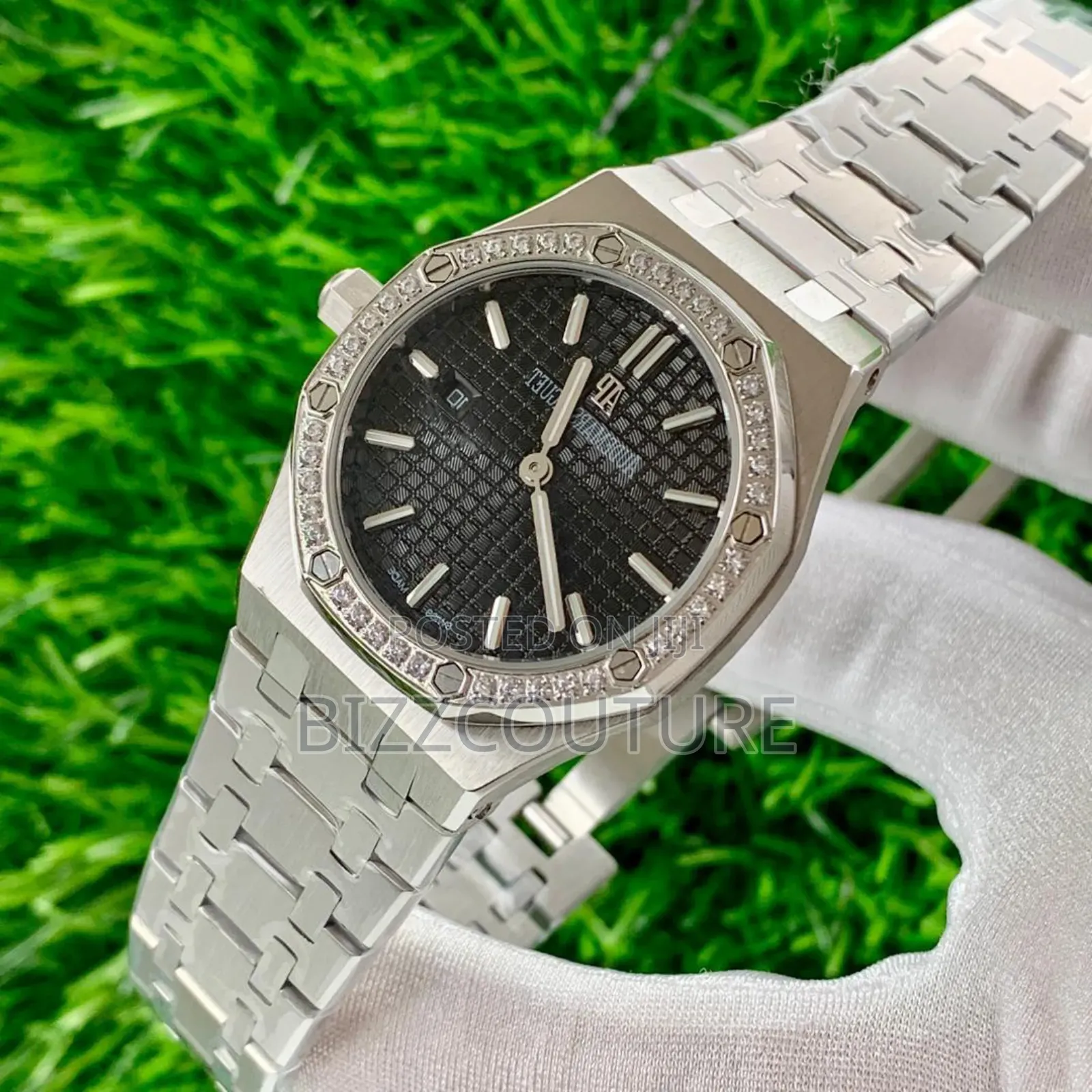 Original Audemars Piguet Silver Stainless Steel Calendar Quartz Watch