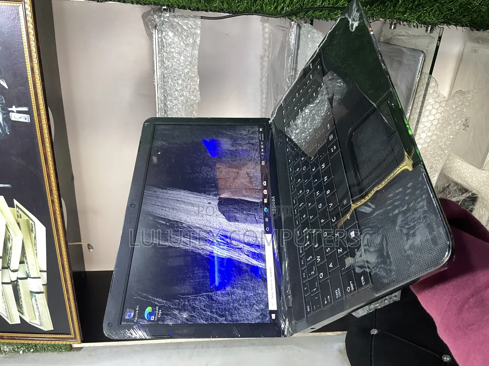 Laptop Toshiba Satellite C850 8GB Intel Core i5 HDD 250GB