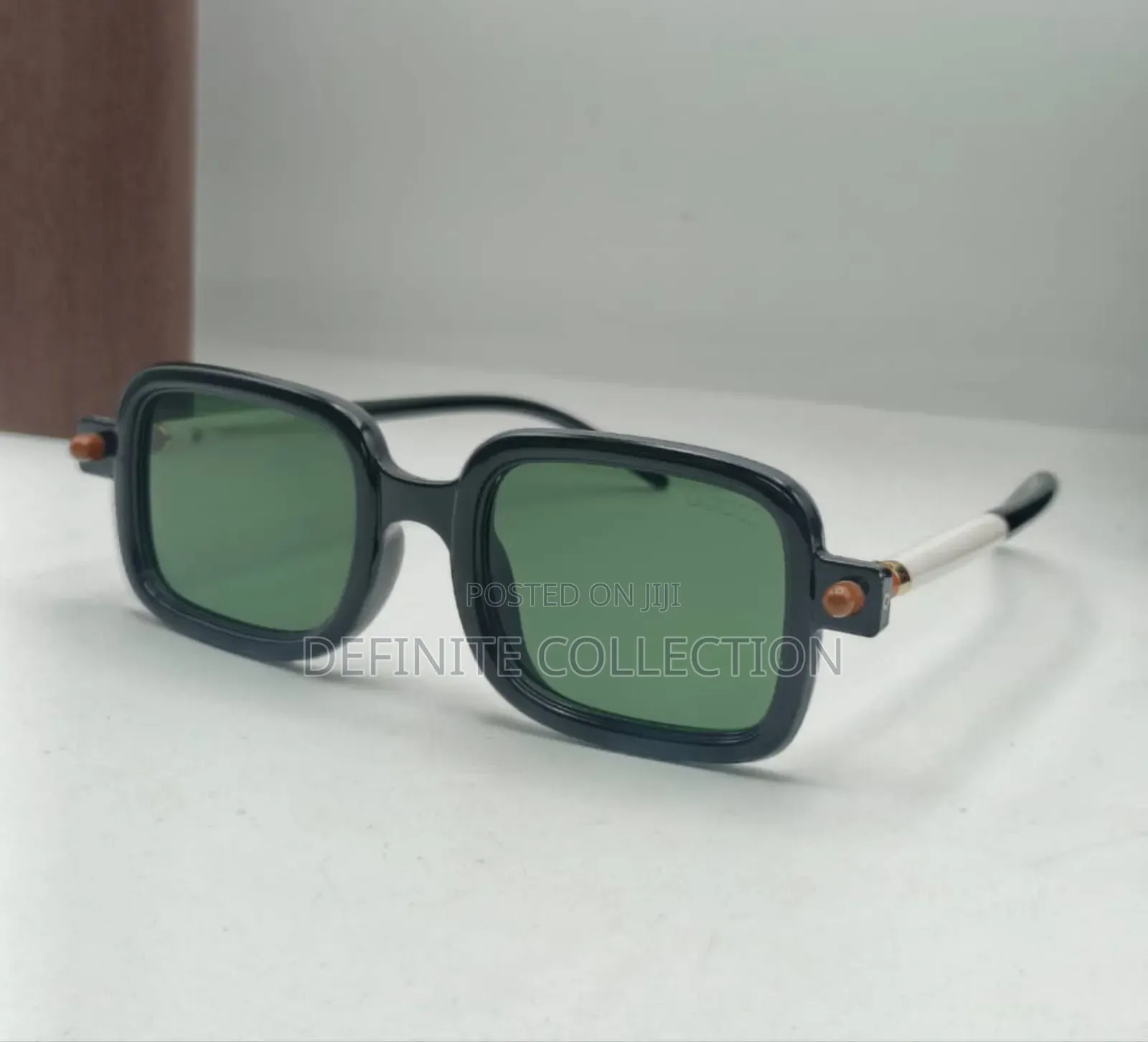 Gucci Unique Glass