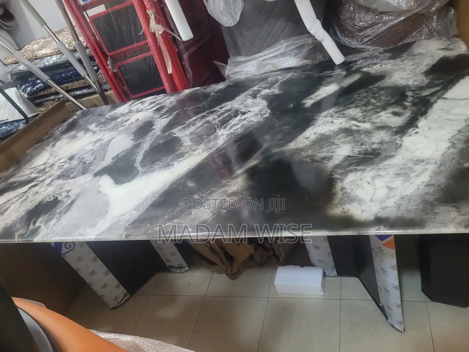 High-Quality Luxury Marble Table