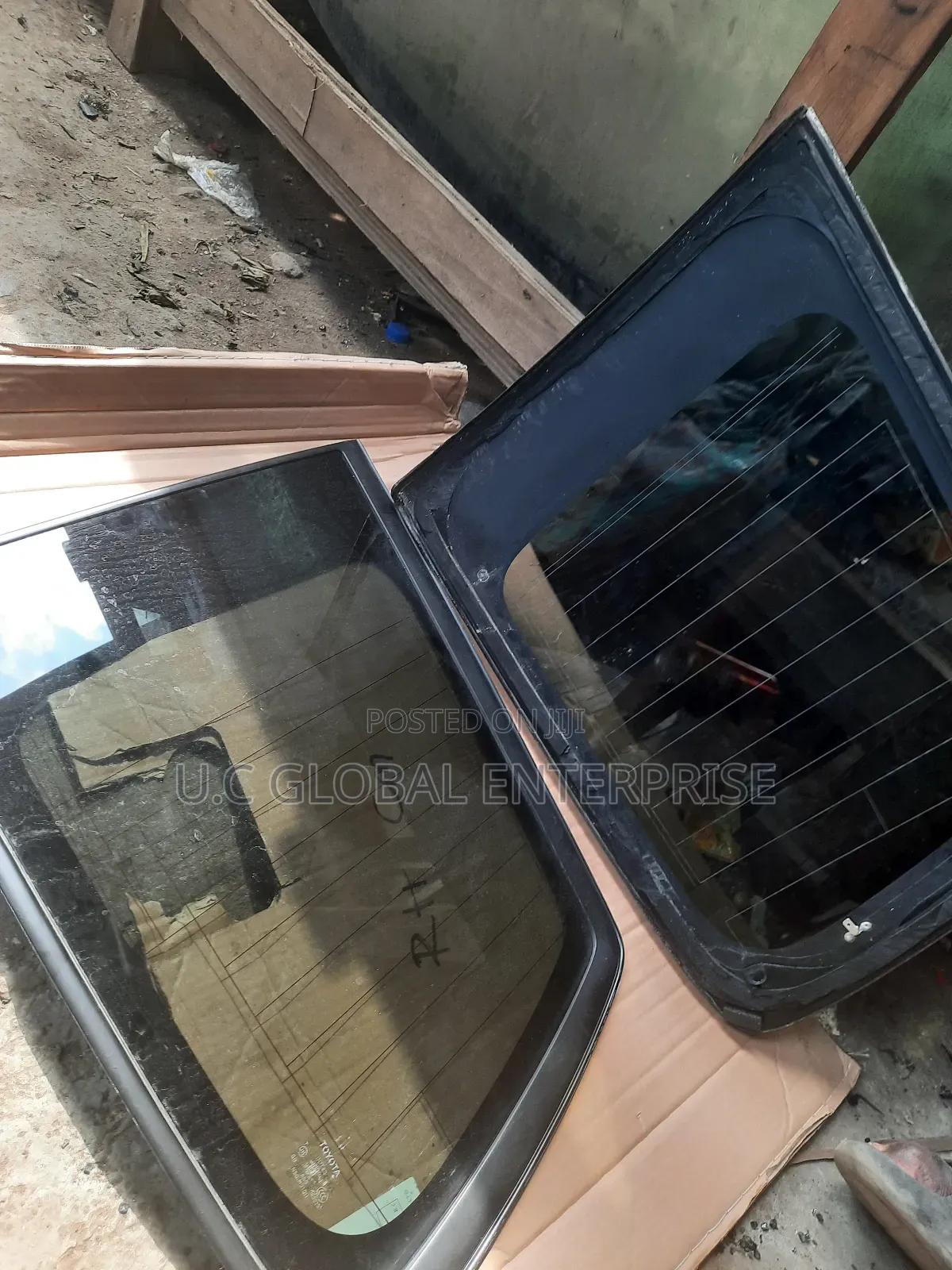 Vent Glass for Toyota Highlander 2012 Available