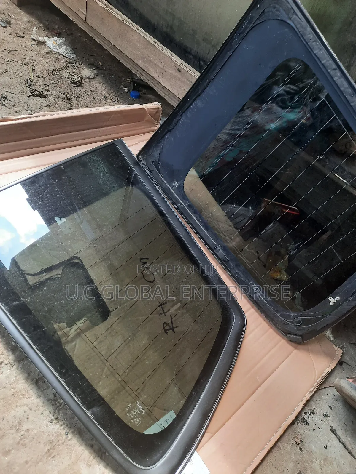 Vent Glass for Toyota Highlander 2012 Available