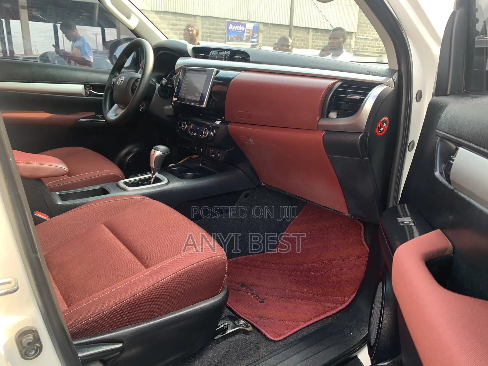 Toyota Hilux 2018 White