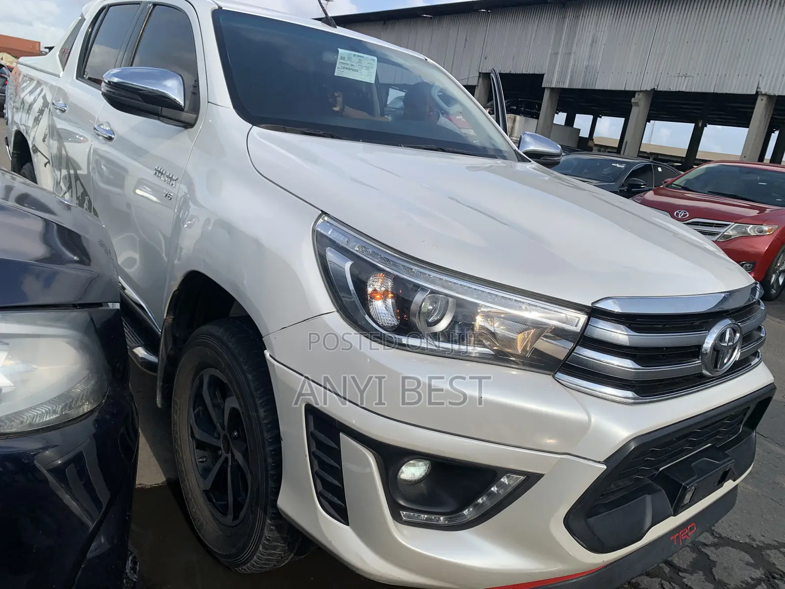 Toyota Hilux 2018 White