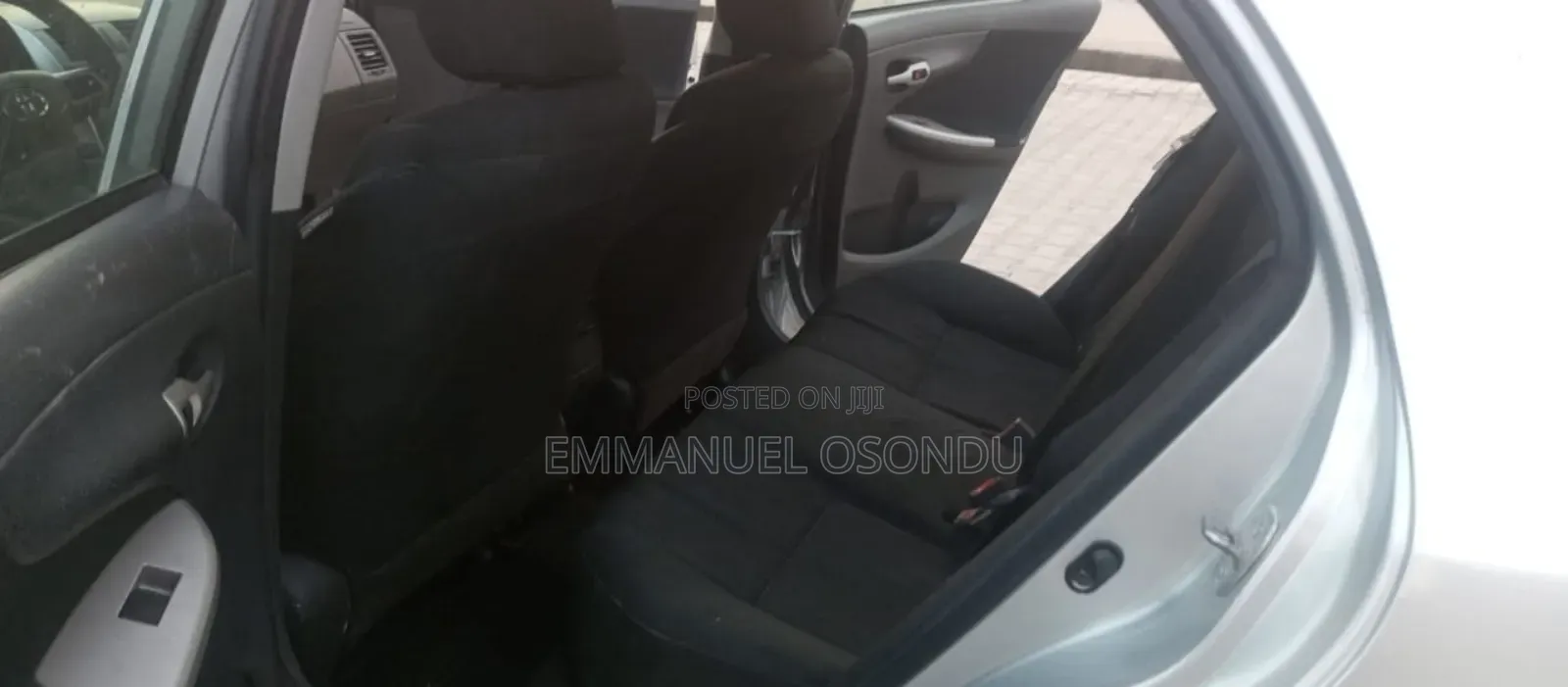Toyota Corolla 2011 Silver