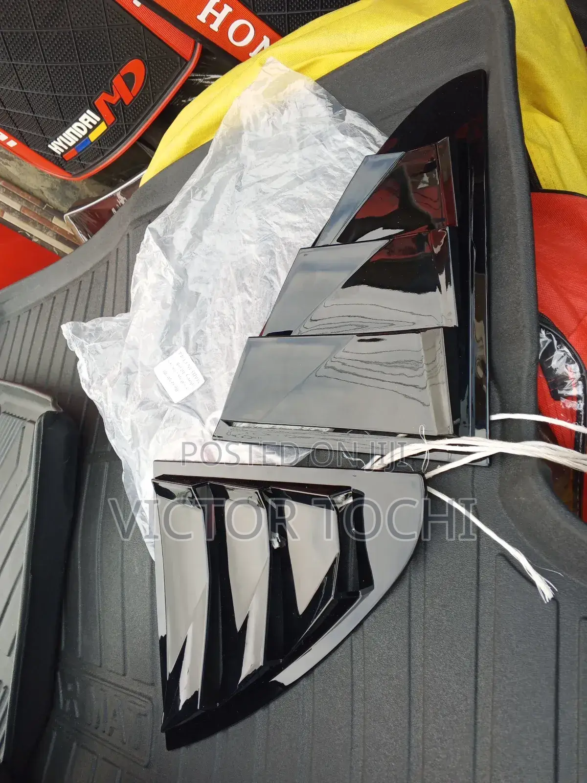 Rear Side Window Louver Covers Benz C300