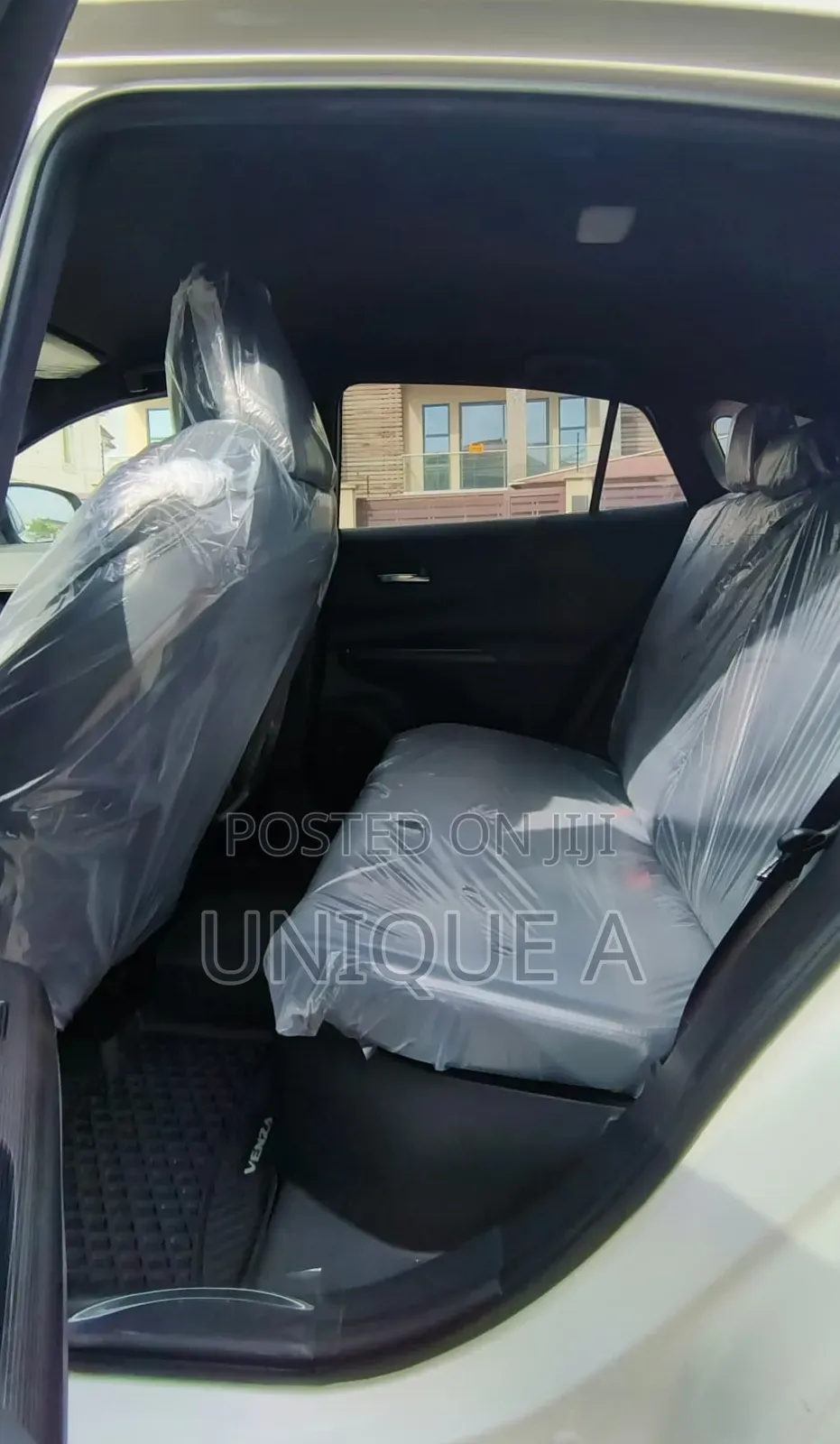 Toyota Venza XLE AWD 2023 White
