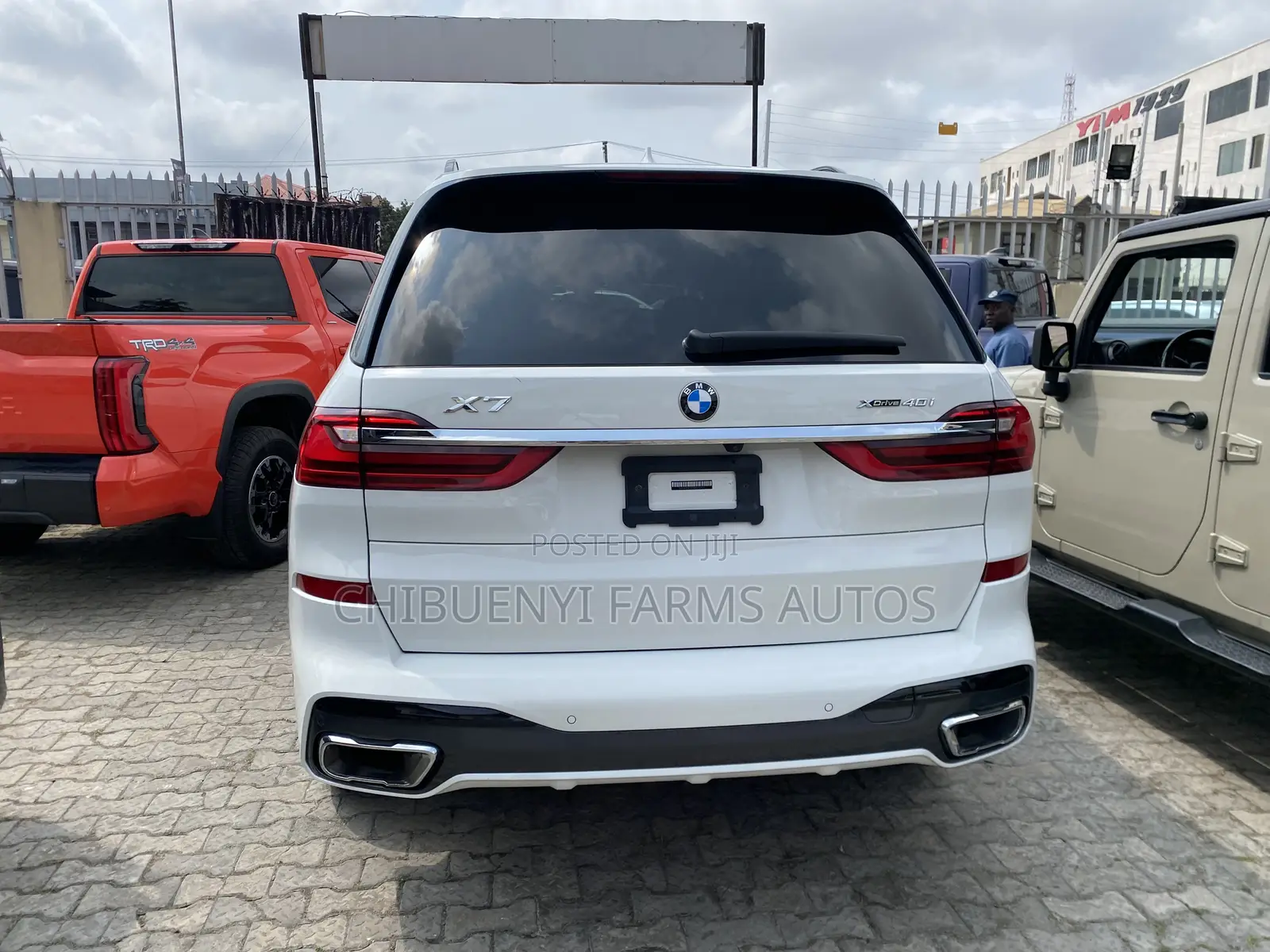 BMW X7 xDrive40i 2023 White