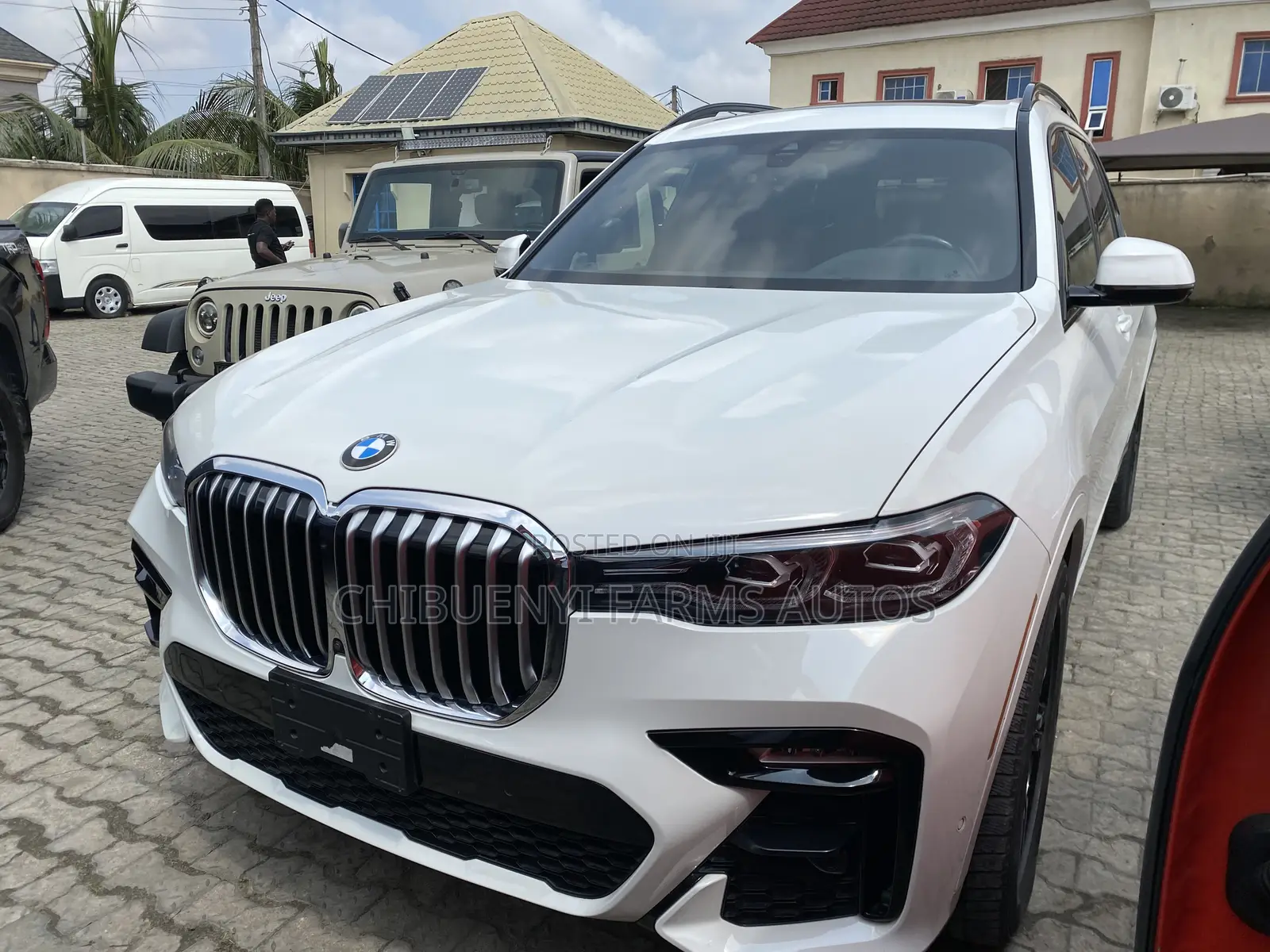 BMW X7 xDrive40i 2023 White