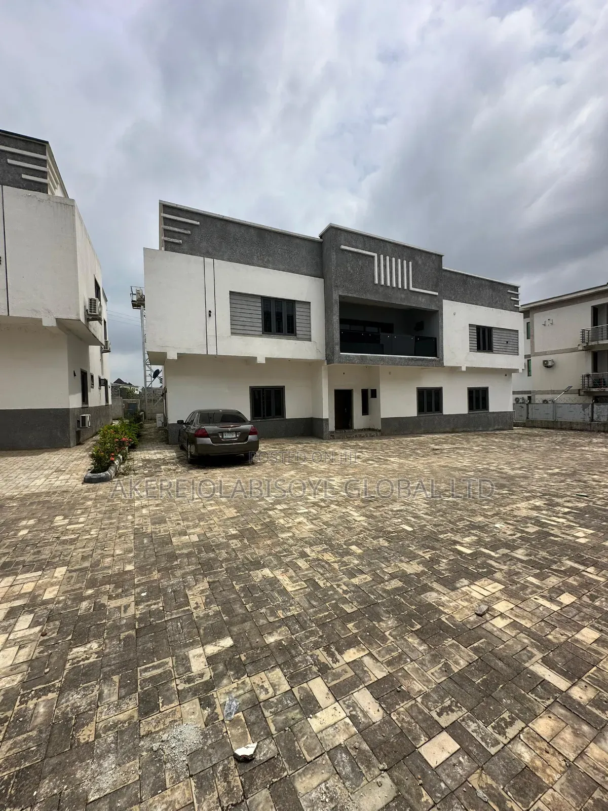 Furnished 5bdrm Duplex in Lifecamp for sale