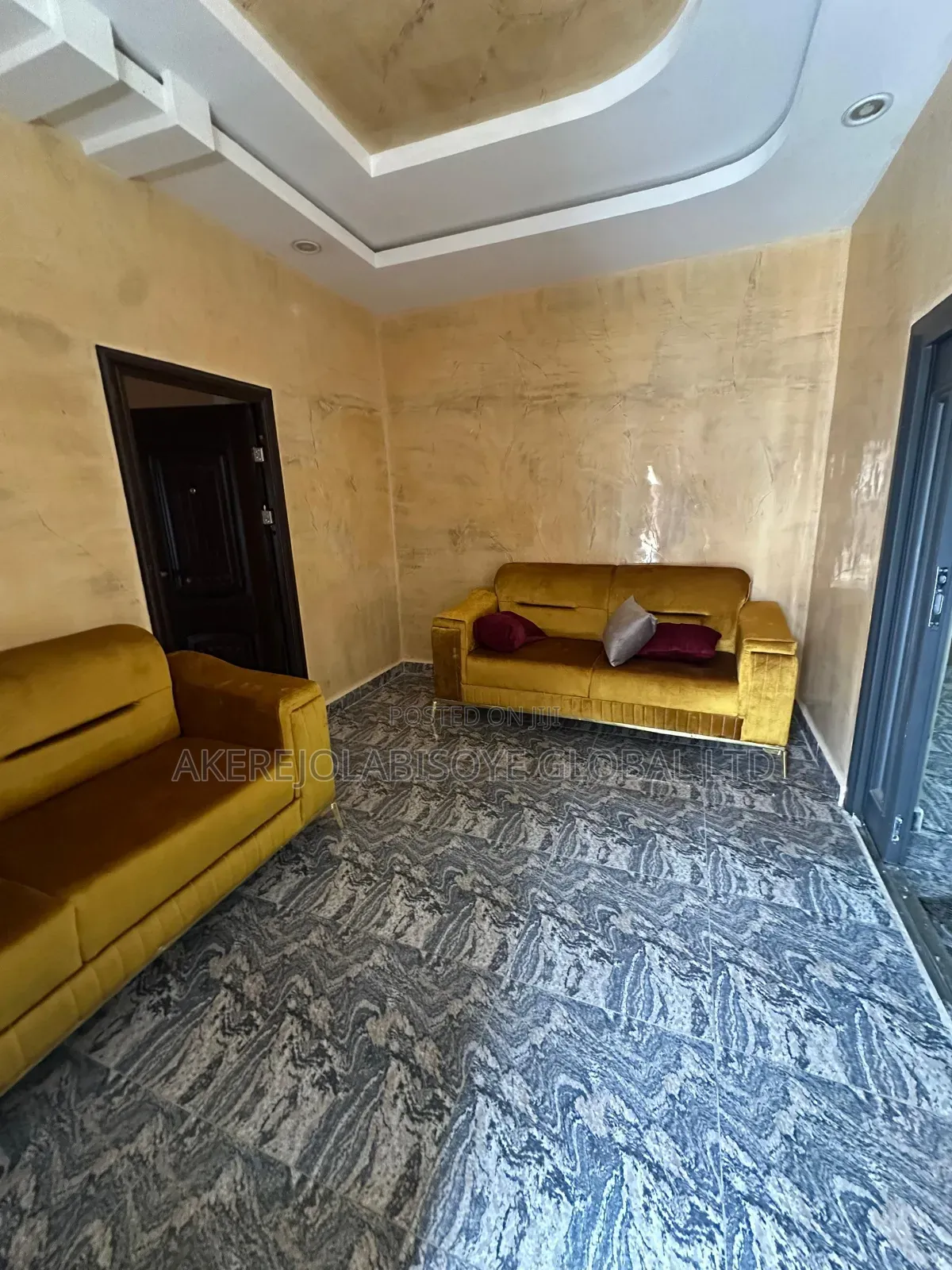 Furnished 5bdrm Duplex in Lifecamp for sale