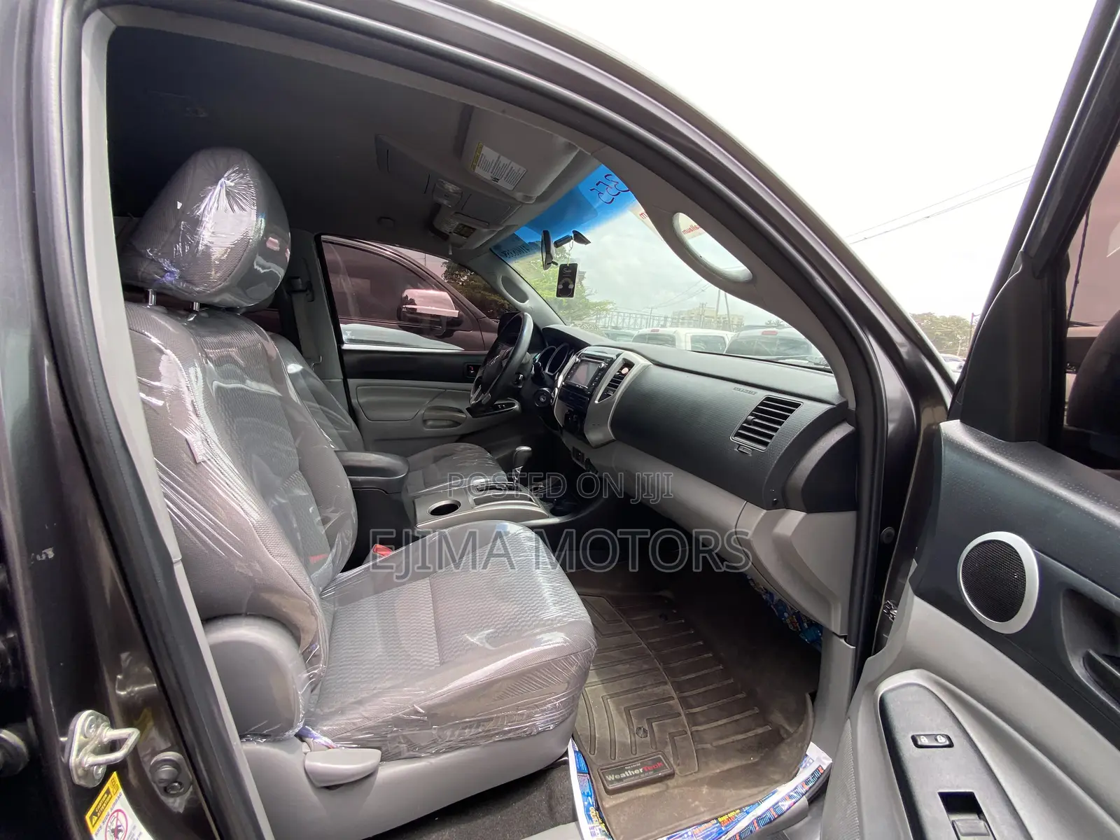 Toyota Tacoma 2015 Gray