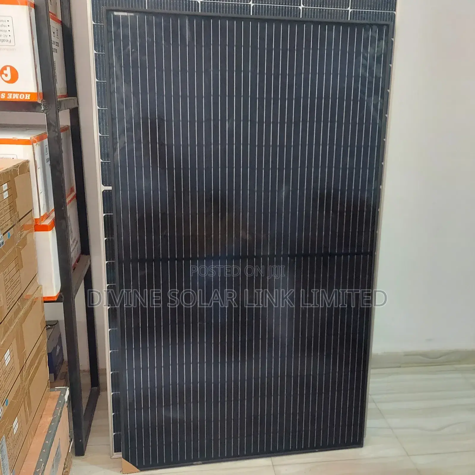 All Black Jinko Panel